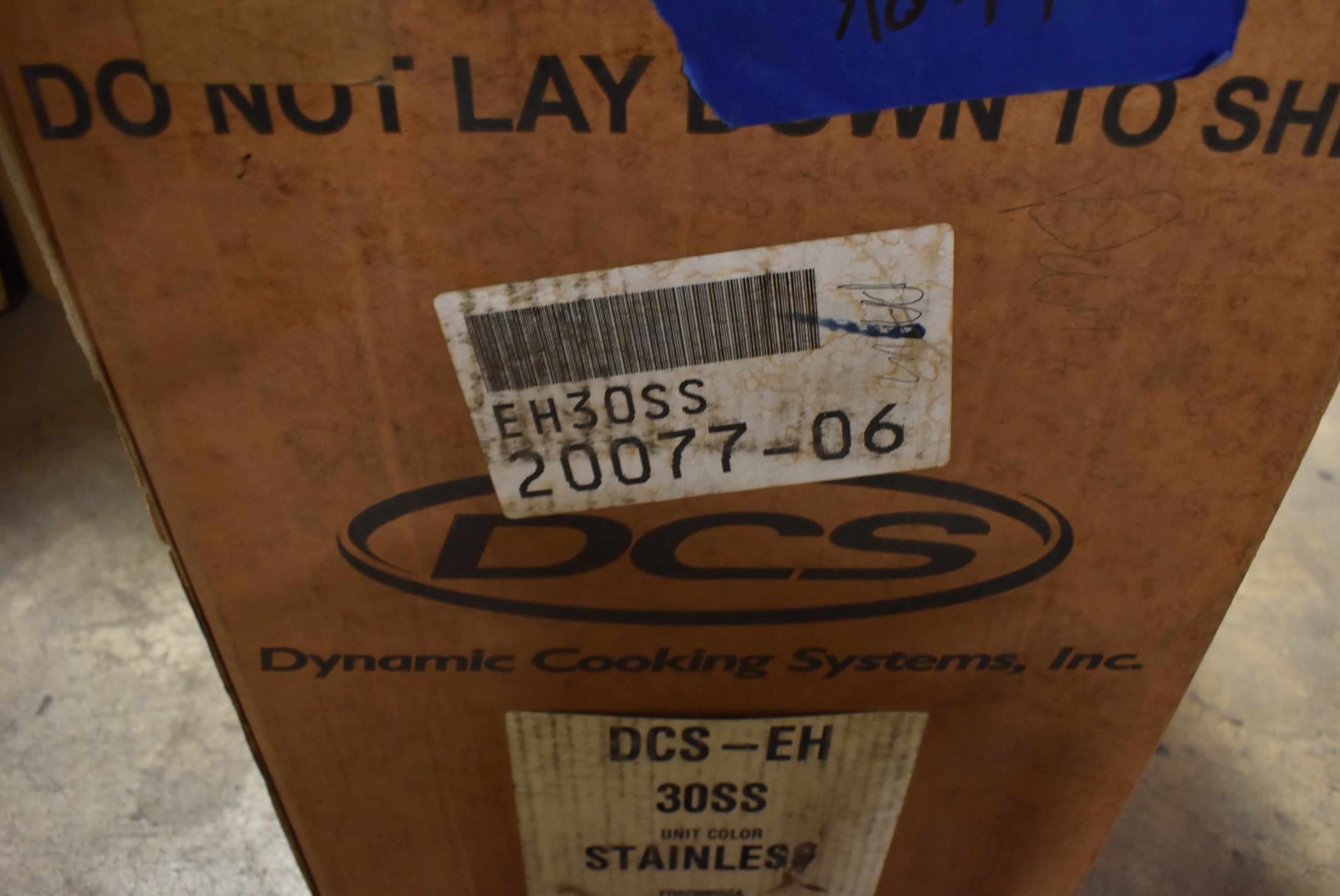 Professional-grade DCS EH30SS hood for under-cabinet mounting