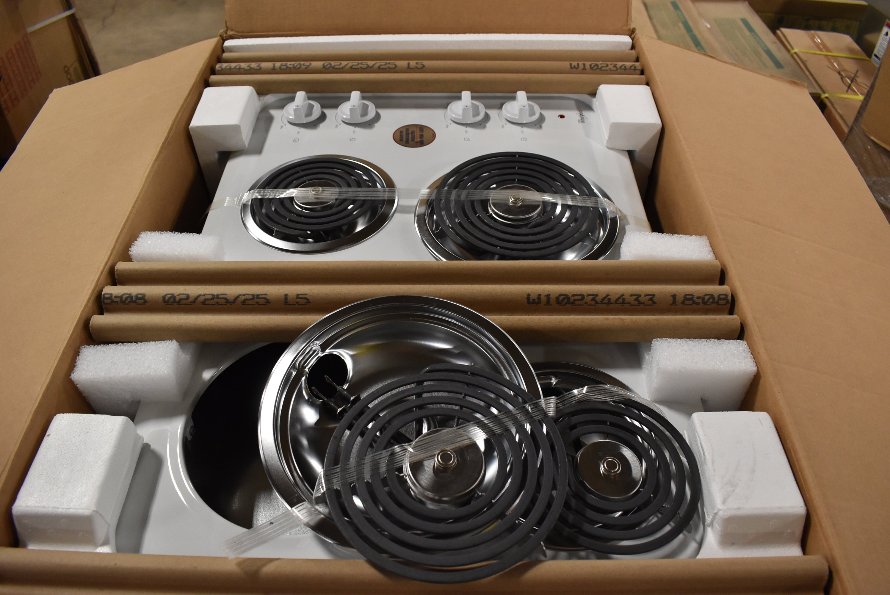 Whirlpool WCC31430AW 30" White Electric Coil Cooktop