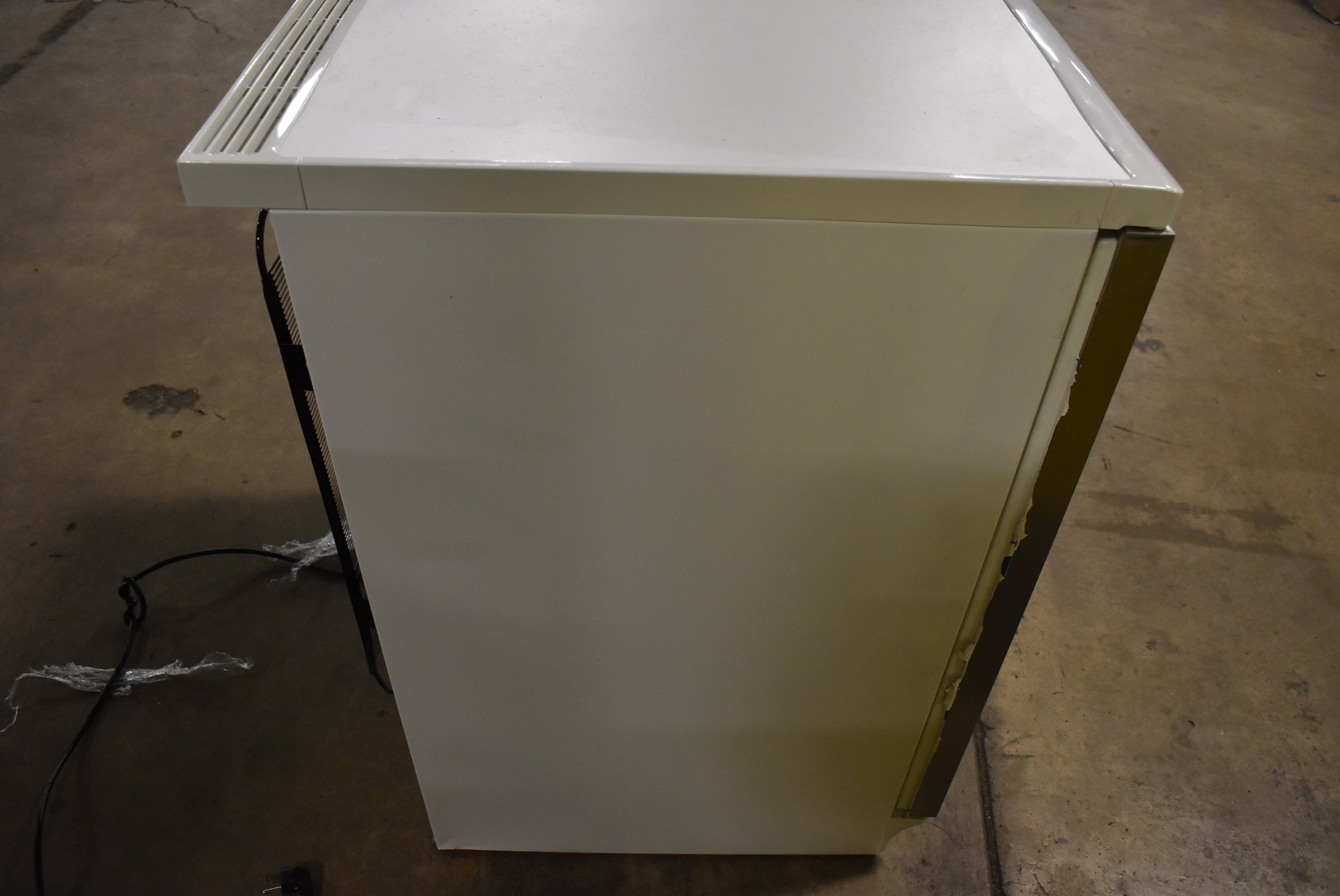Summit FF6SSTB 24" Stainless Steel Undercounter All Refrigerator