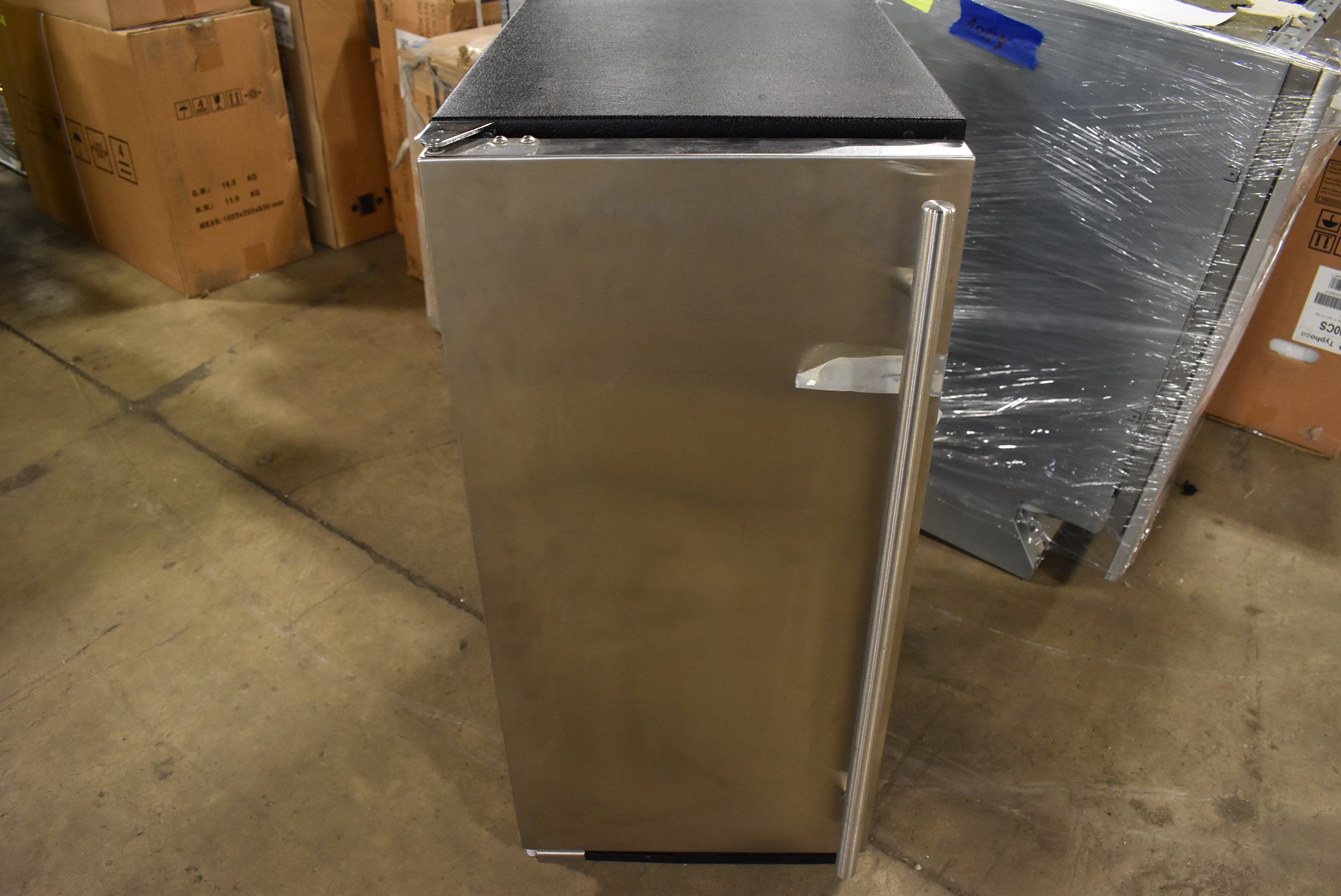 Marvel 15 inch stainless steel built-in clear ice machine