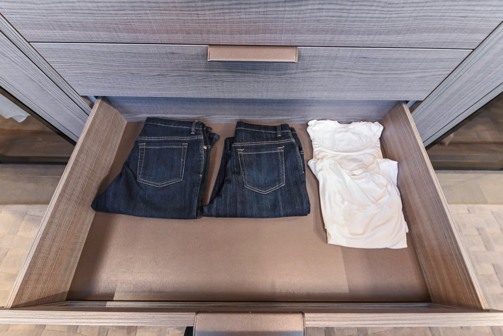 eggersmann USA Modern Full Wardrobe Closet