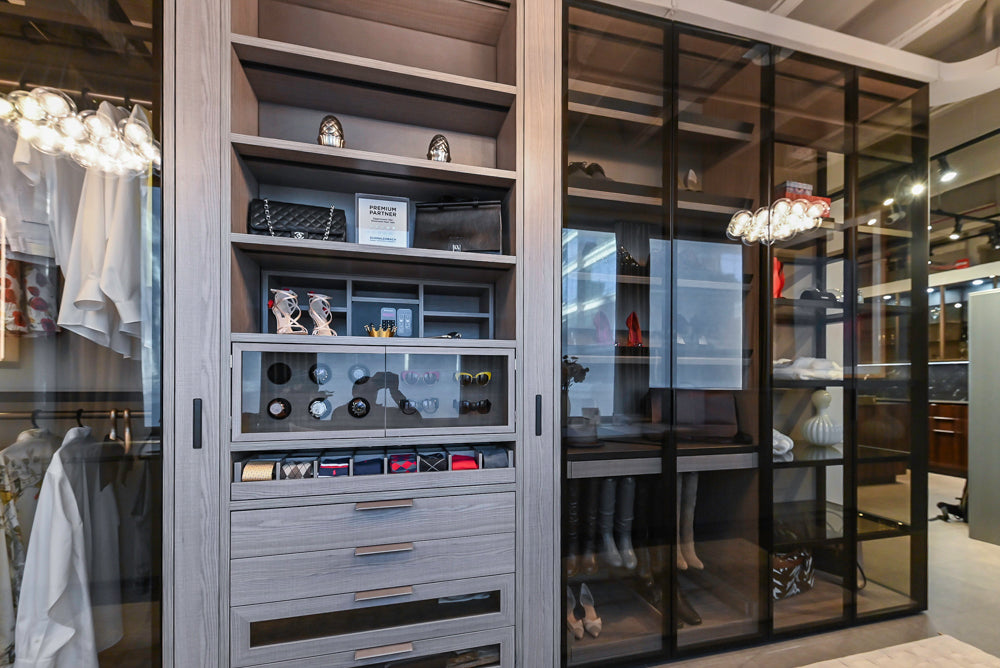 eggersmann USA Modern Full Wardrobe Closet