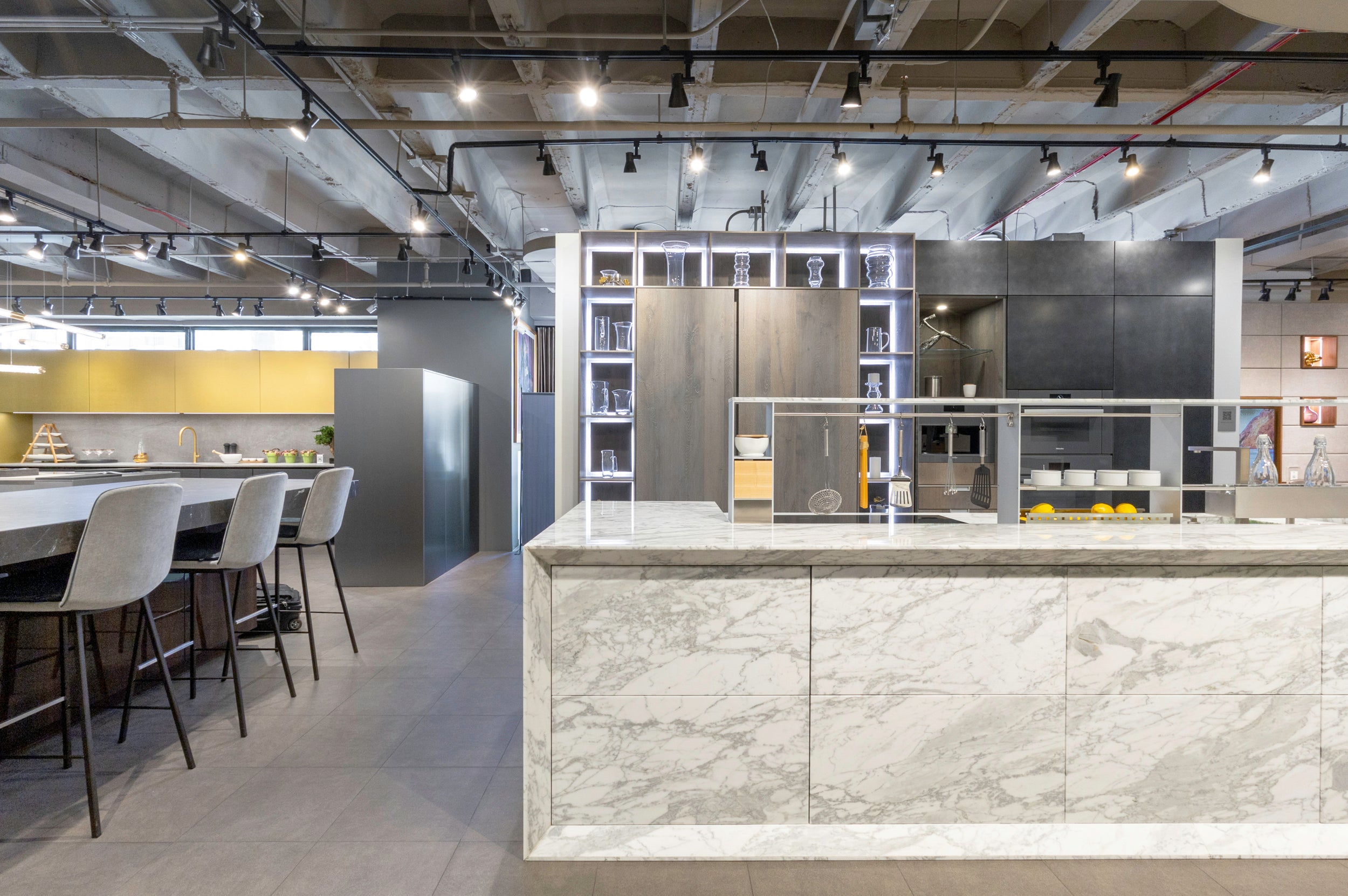 eggersmann USA Chablis Vintage Oak & Steel Grey Modern Kitchen with Arabescato Waterfall Island and Miele Appliance Suite