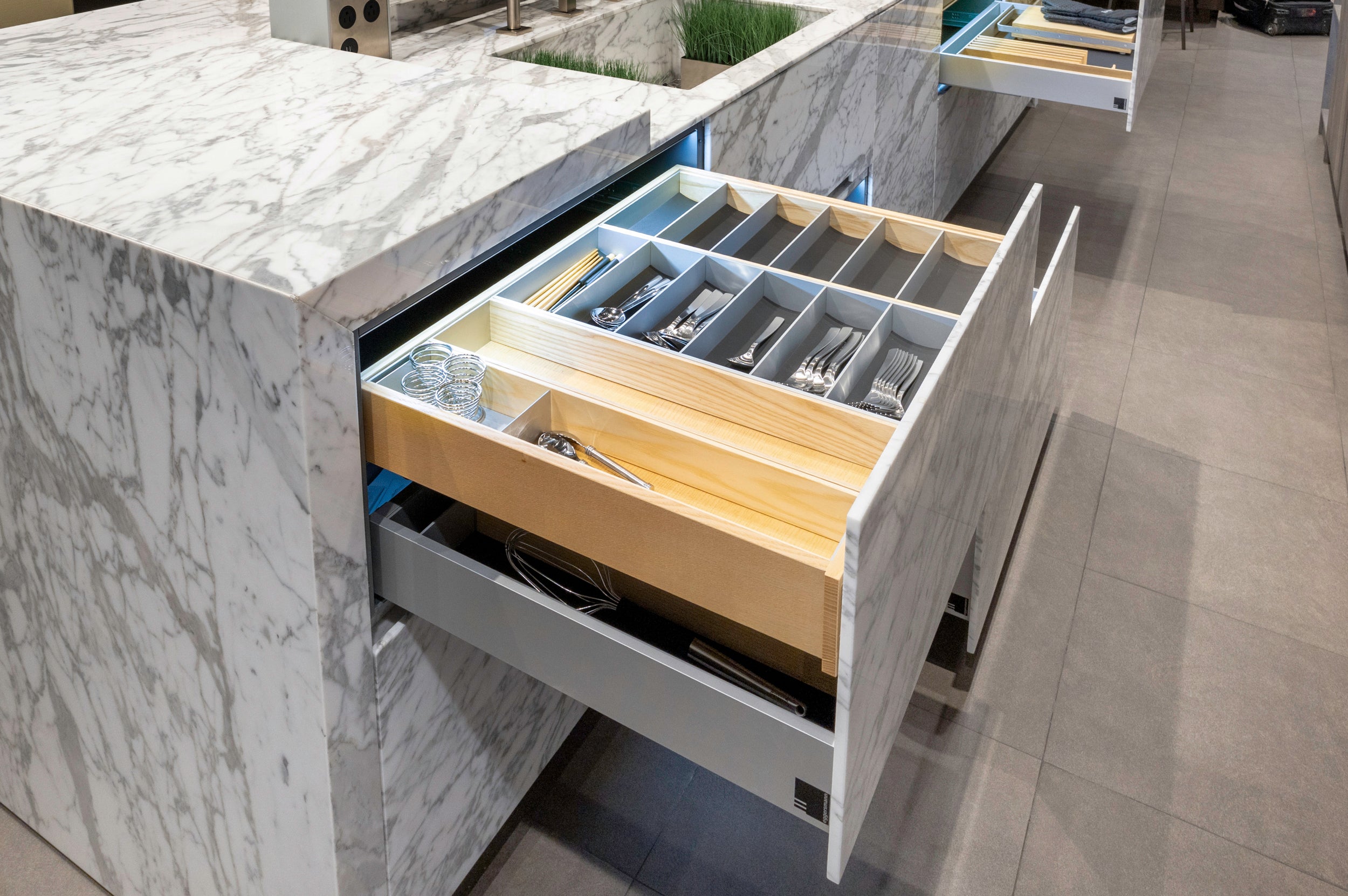 eggersmann USA Chablis Vintage Oak & Steel Grey Modern Kitchen with Arabescato Waterfall Island and Miele Appliance Suite