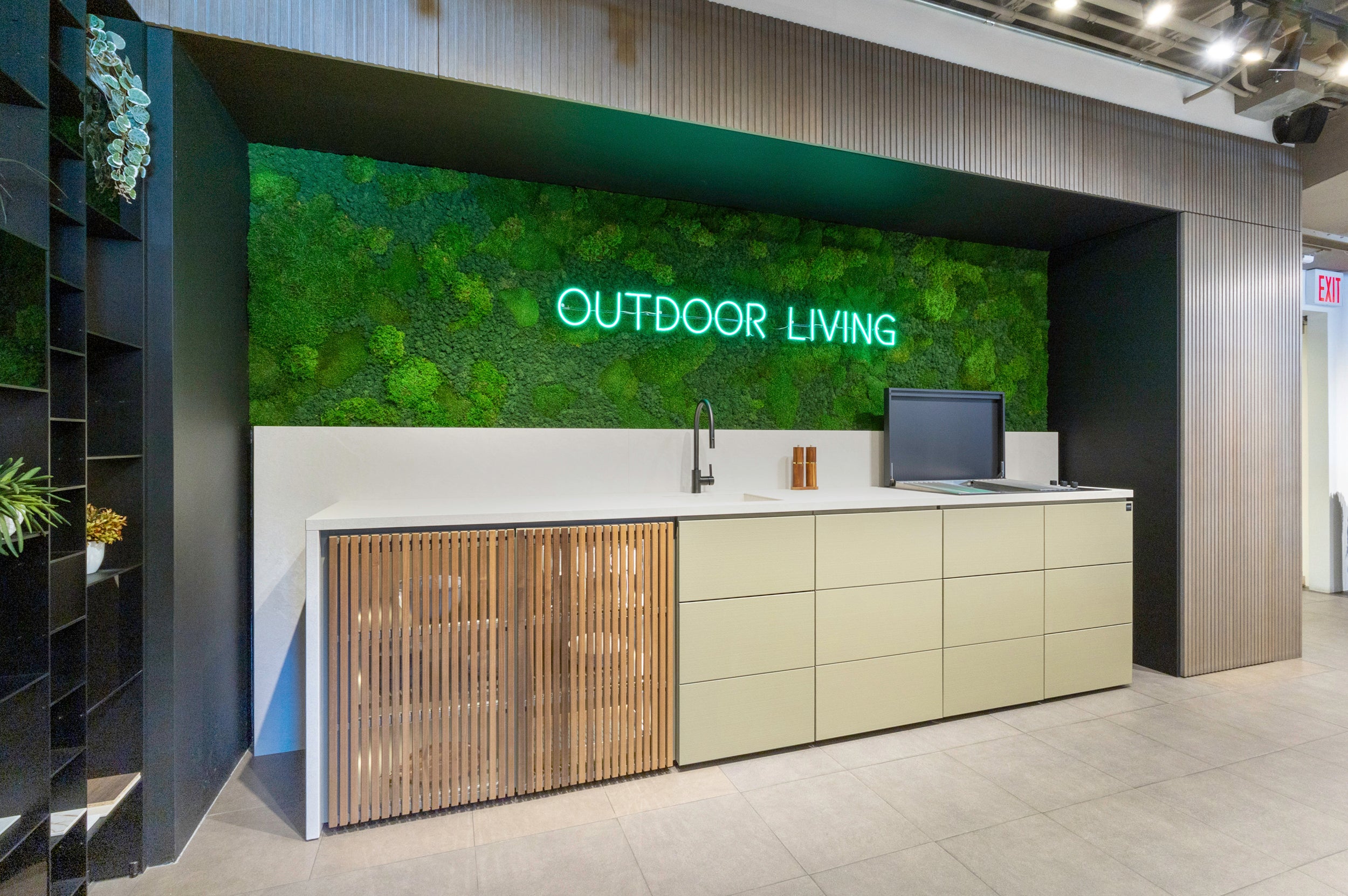 eggersmann CUBIC Outdoor Living Kitchen with Sink & Faucet and Fogher Grill