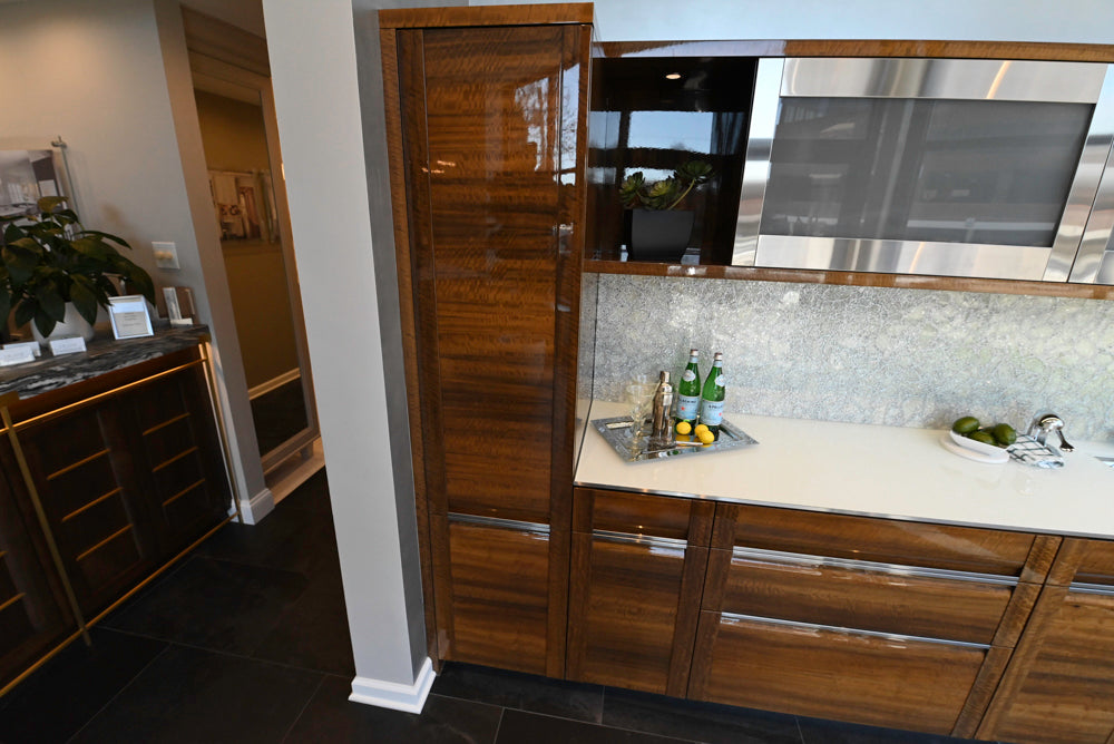 Premier Custom-Built Modern High-Gloss Wood Veneer Wet Bar with Sink & Faucet