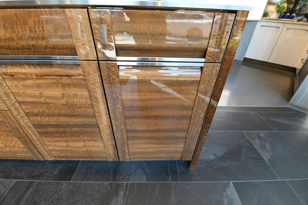 Premier Custom-Built Modern High-Gloss Wood Veneer Wet Bar with Sink & Faucet