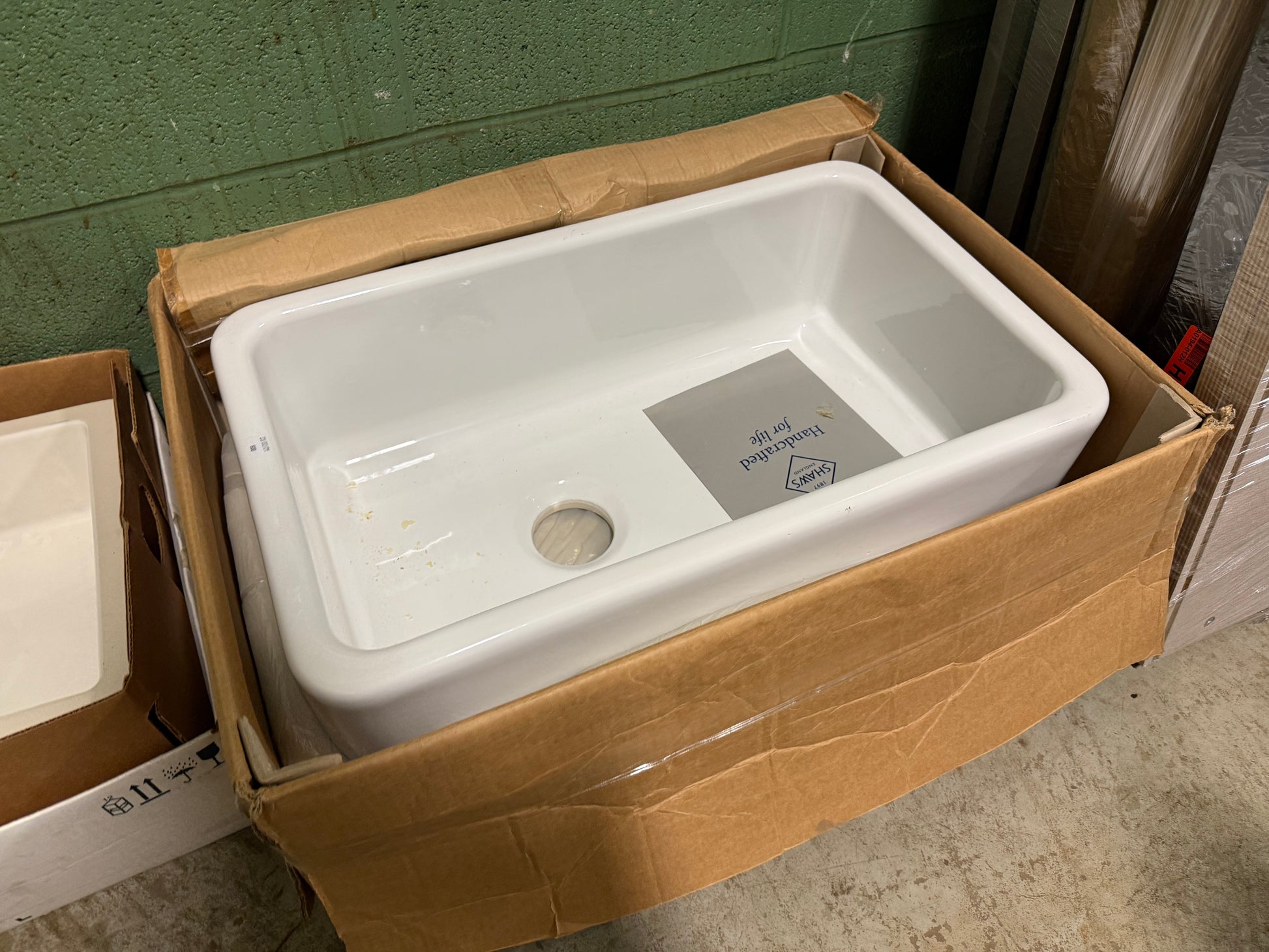 Shaws Lancaster 30" White Single Basin Farmhouse Apron Front Fireclay Kitchen Sink