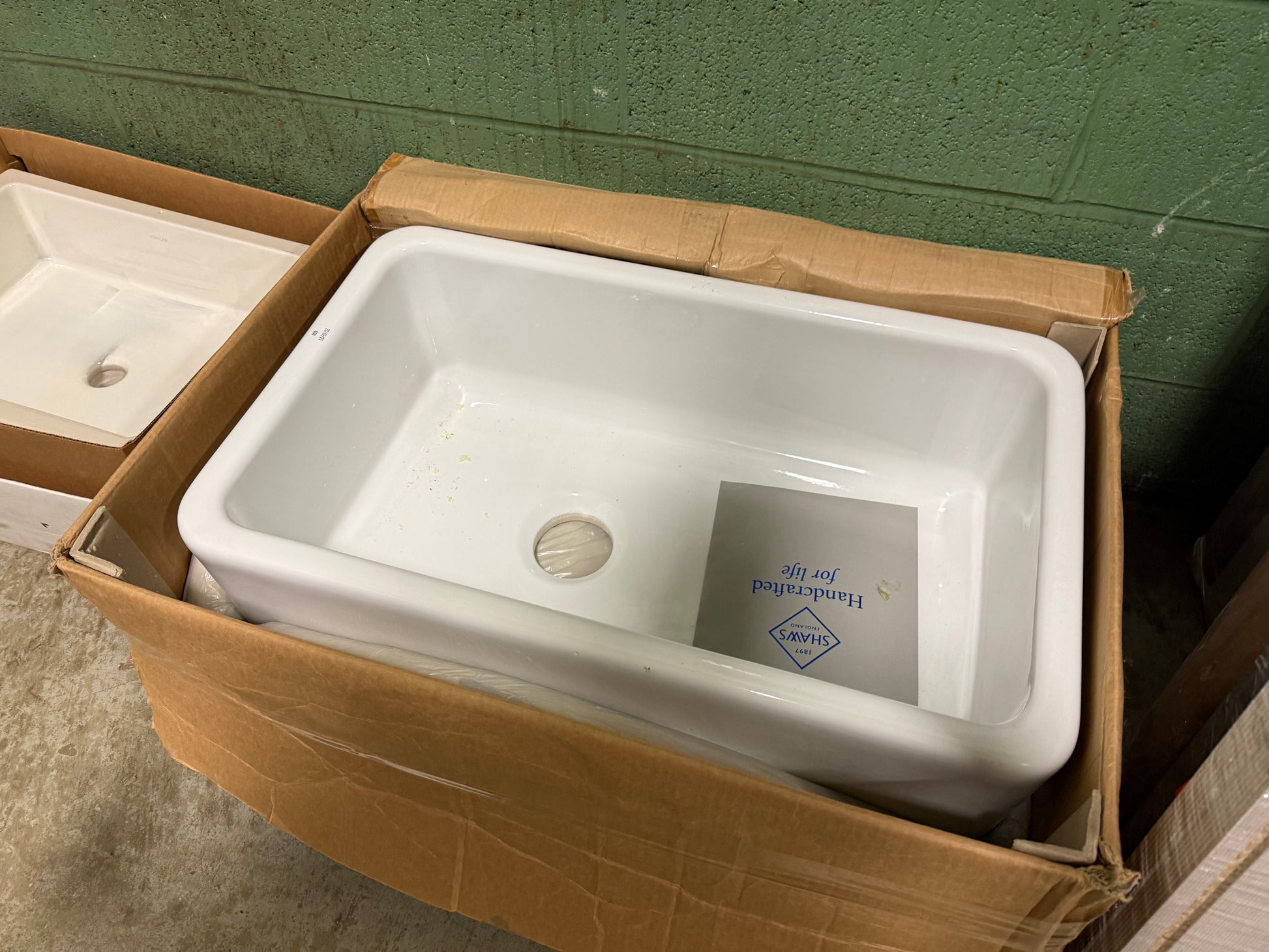 Shaws Lancaster 30" White Single Basin Farmhouse Apron Front Fireclay Kitchen Sink