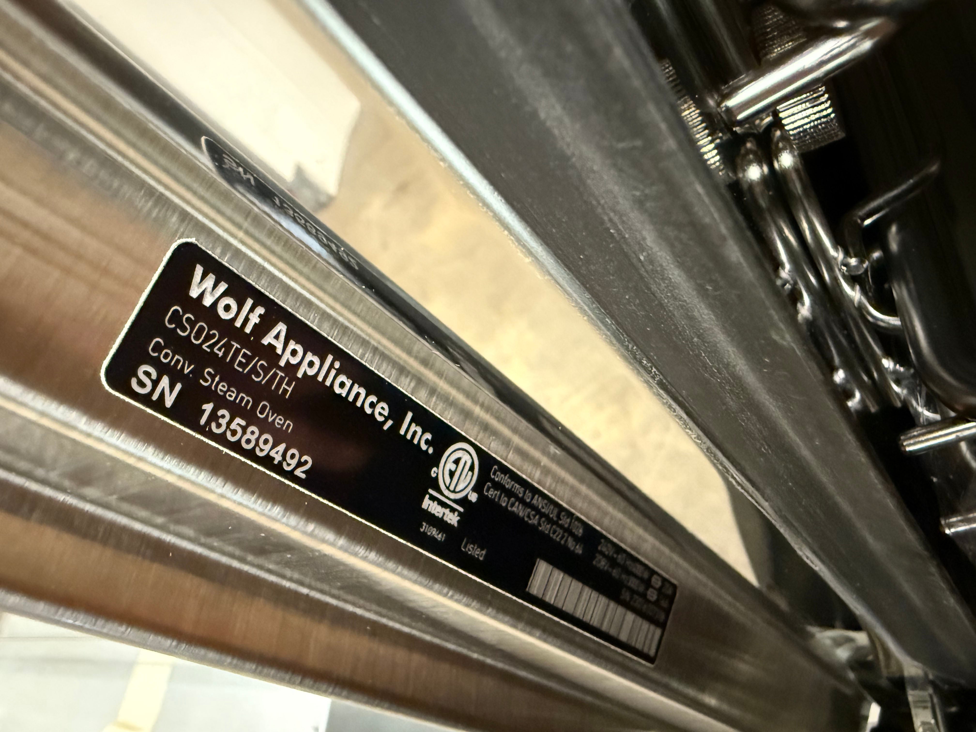 Wolf CS024TE/S/TH 24" Stainless Steel Electric Steam Oven, Showroom Display