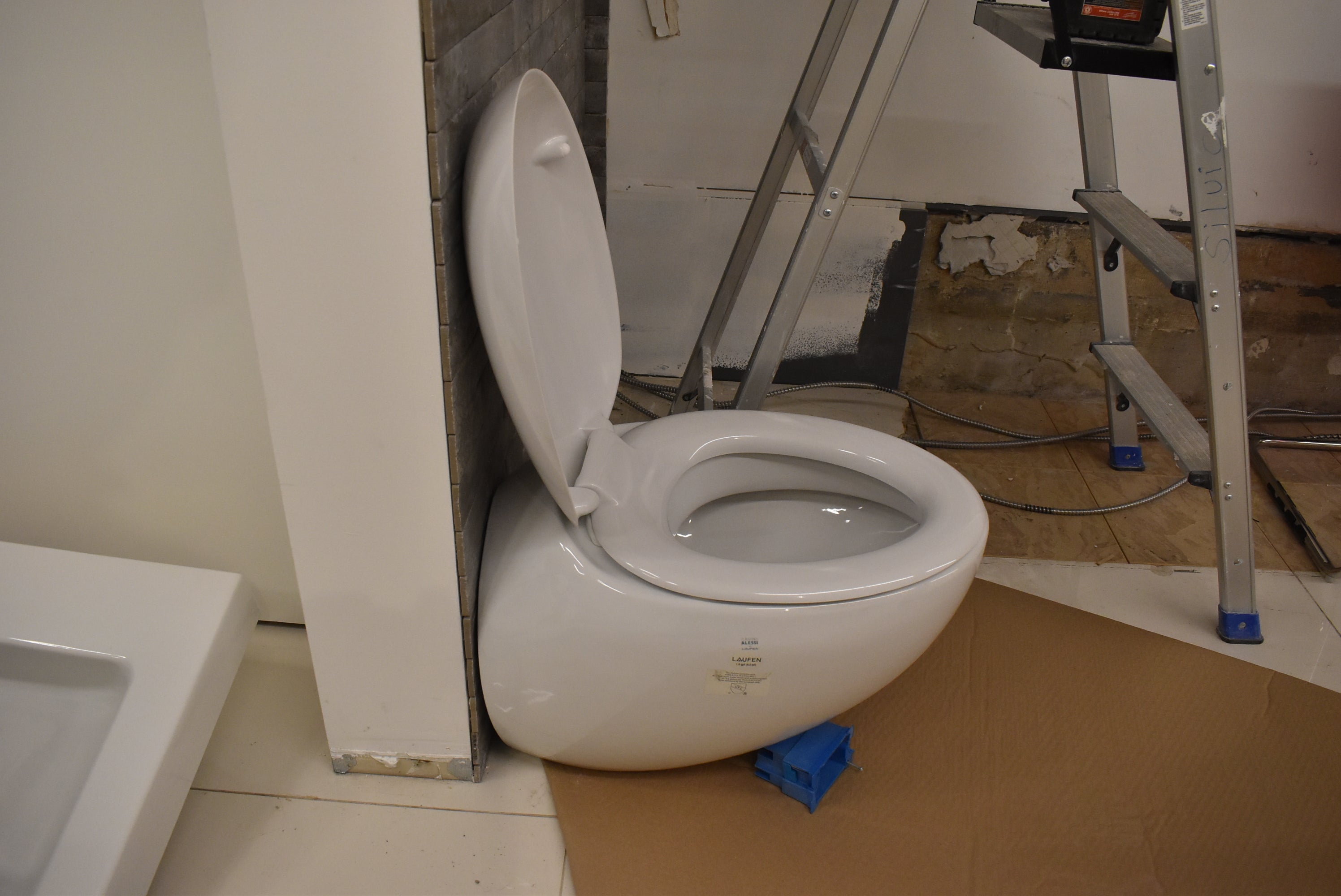 Laufen Ilbagnoalessi One White Modern Wall-Hung Toilet