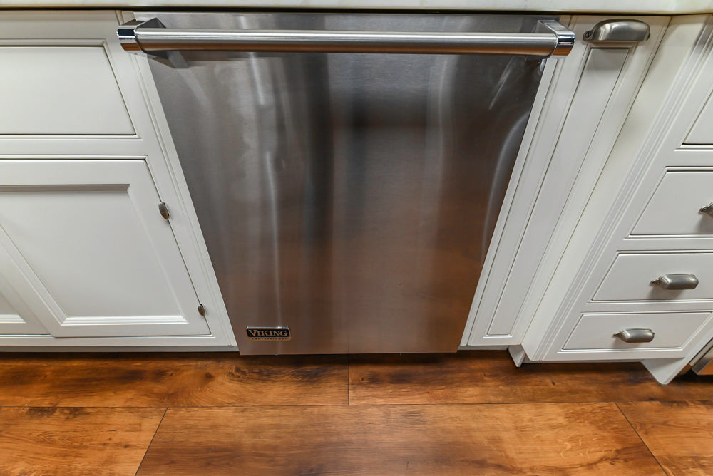 Downsview Traditional White Kitchen with White Marble Countertops