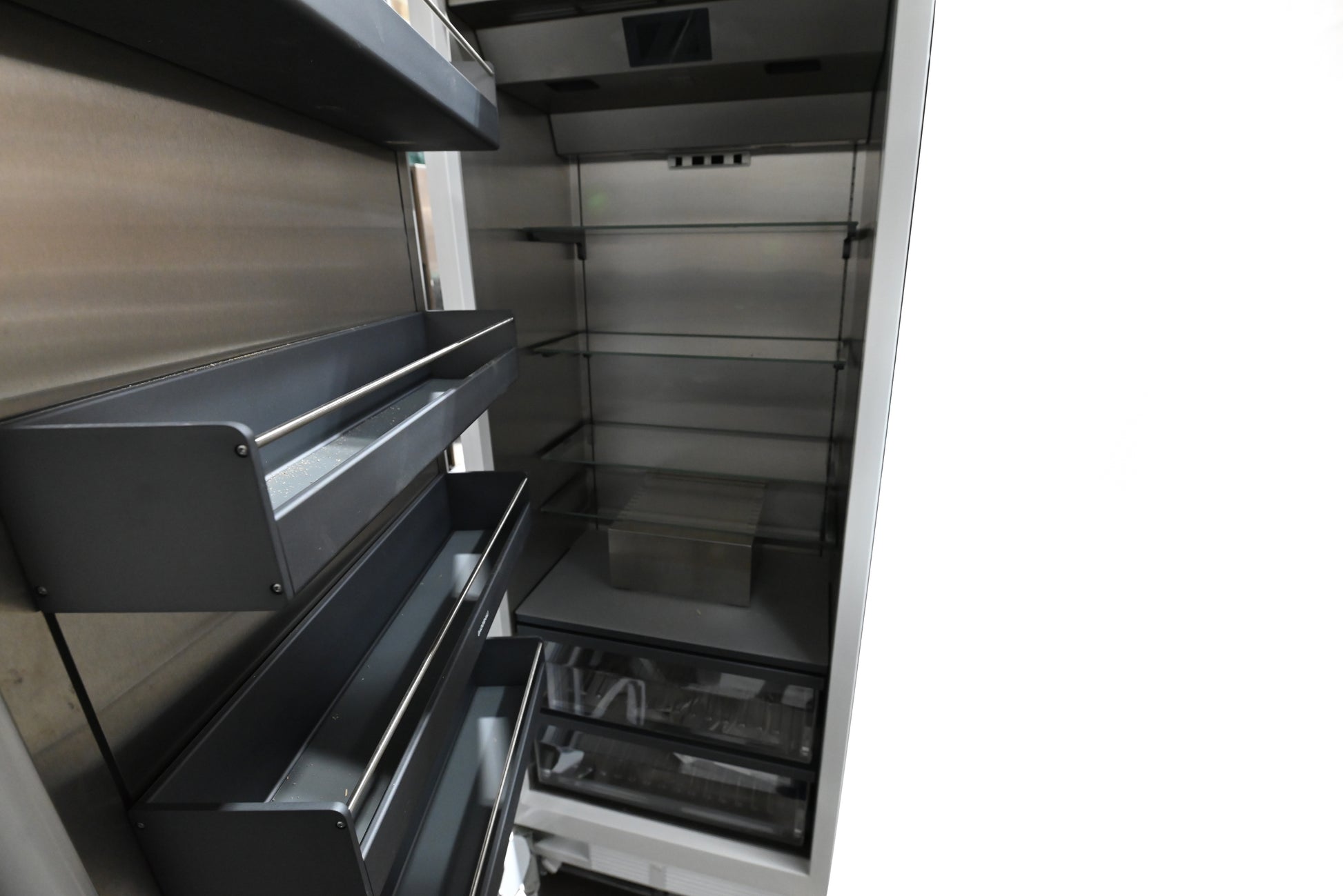 Gaggenau RF471704 30" Panel Ready Freezer Column