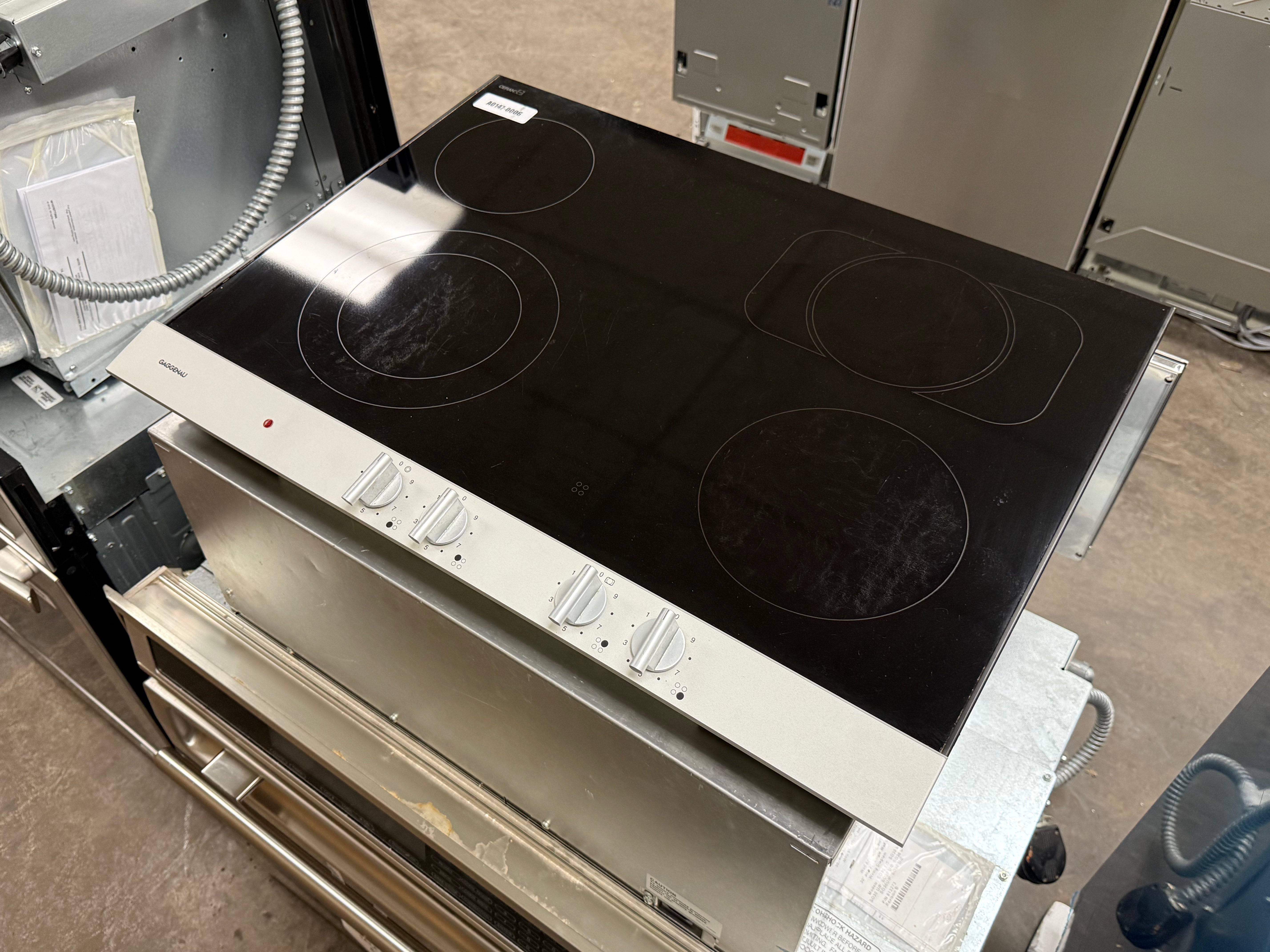 Gaggenau Vario 200 Series CK270604 27" Black Electric Cooktop