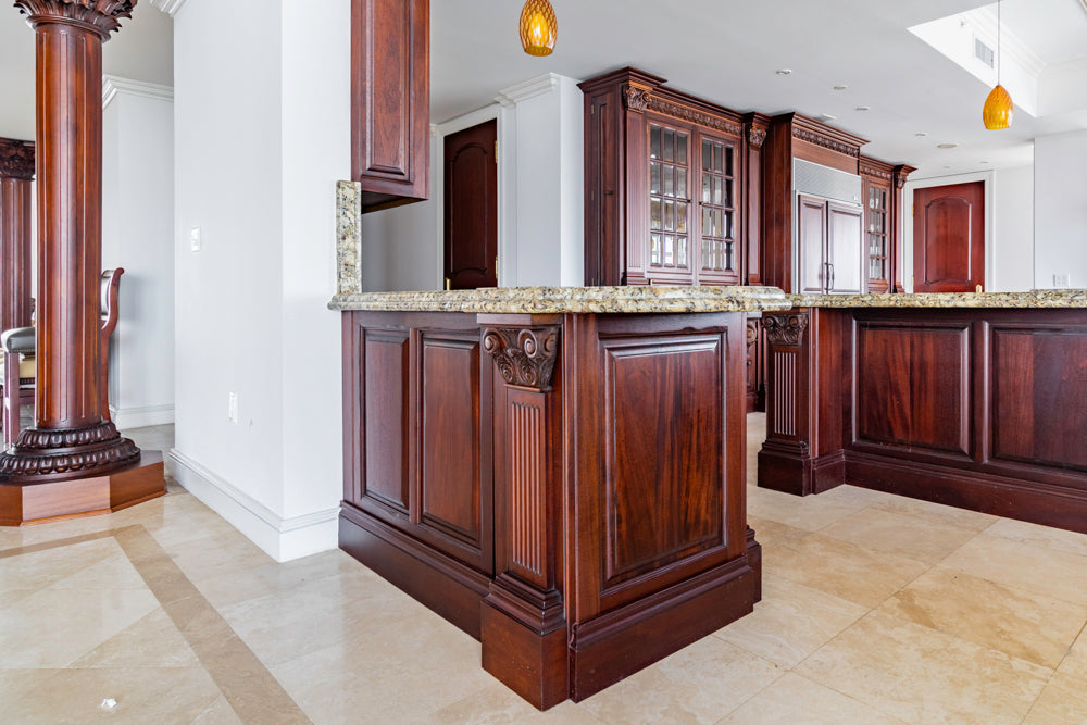Clive Christian Regency Traditional Mahogany Kitchen with Granite Countertops