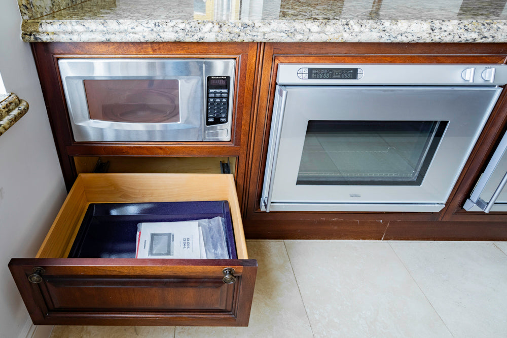 Clive Christian Regency Traditional Mahogany Kitchen with Granite Countertops
