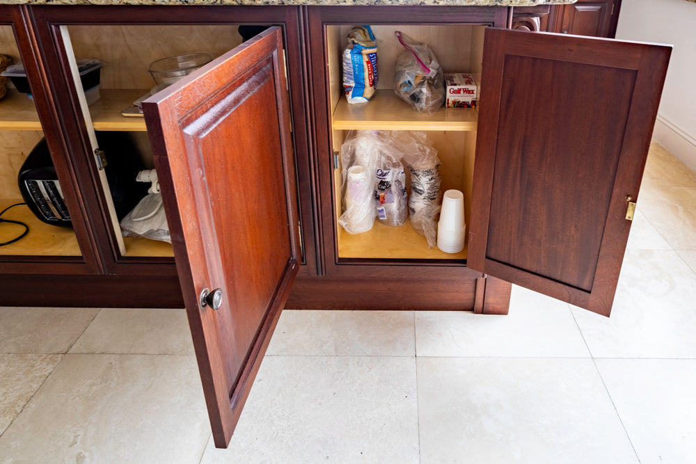 Clive Christian Regency Traditional Mahogany Kitchen with Granite Countertops