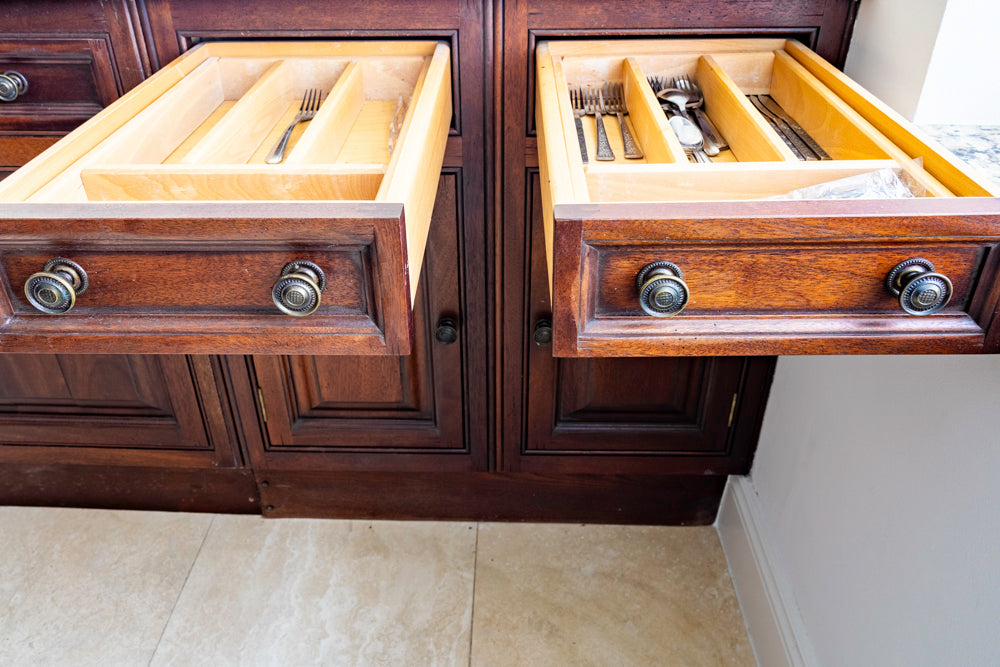 Clive Christian Regency Traditional Mahogany Kitchen with Granite Countertops