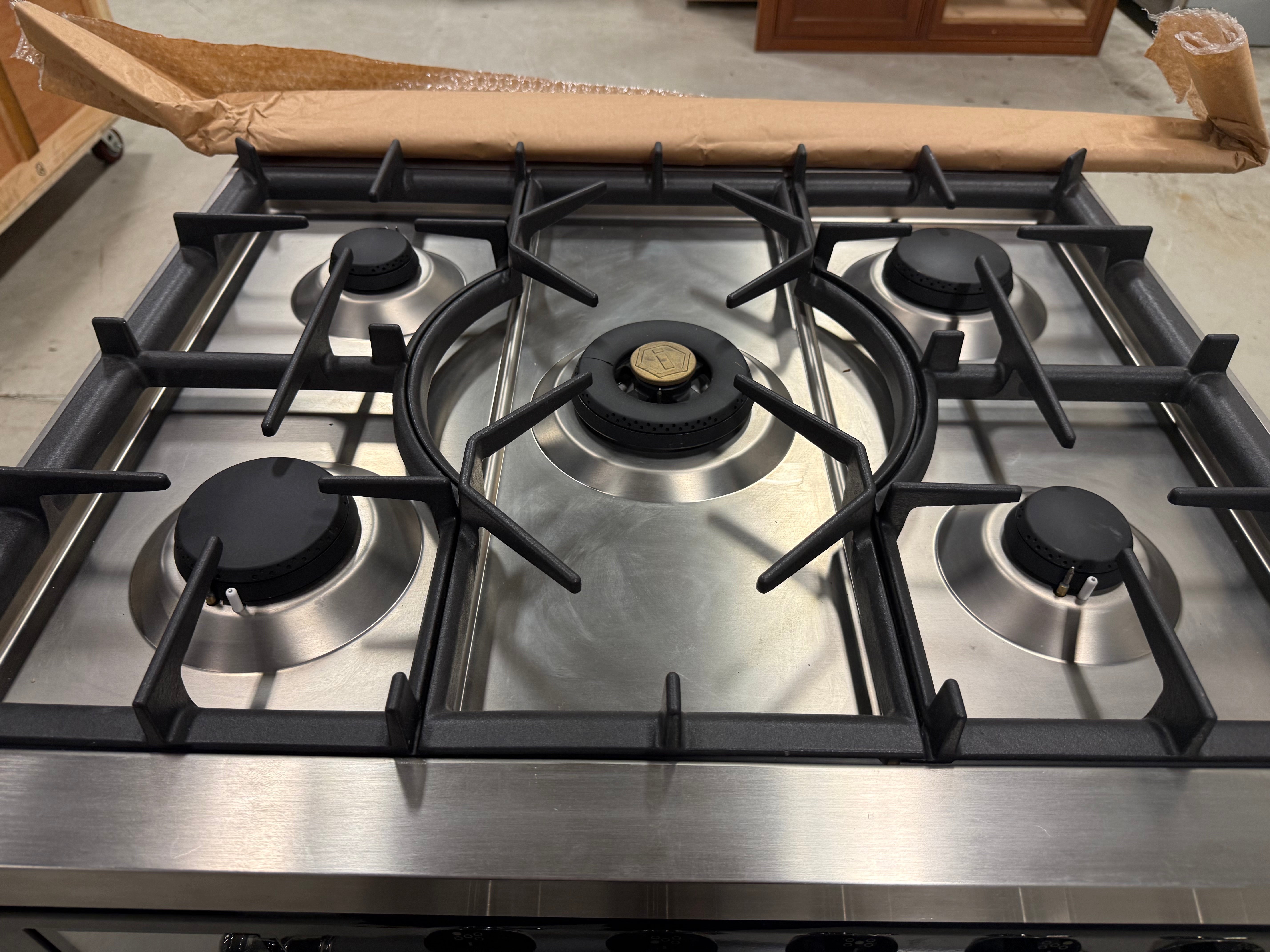 Ilve Majestic UM30DNE3BKC 30" Glossy Black Dual Fuel Range with Chrome Trim