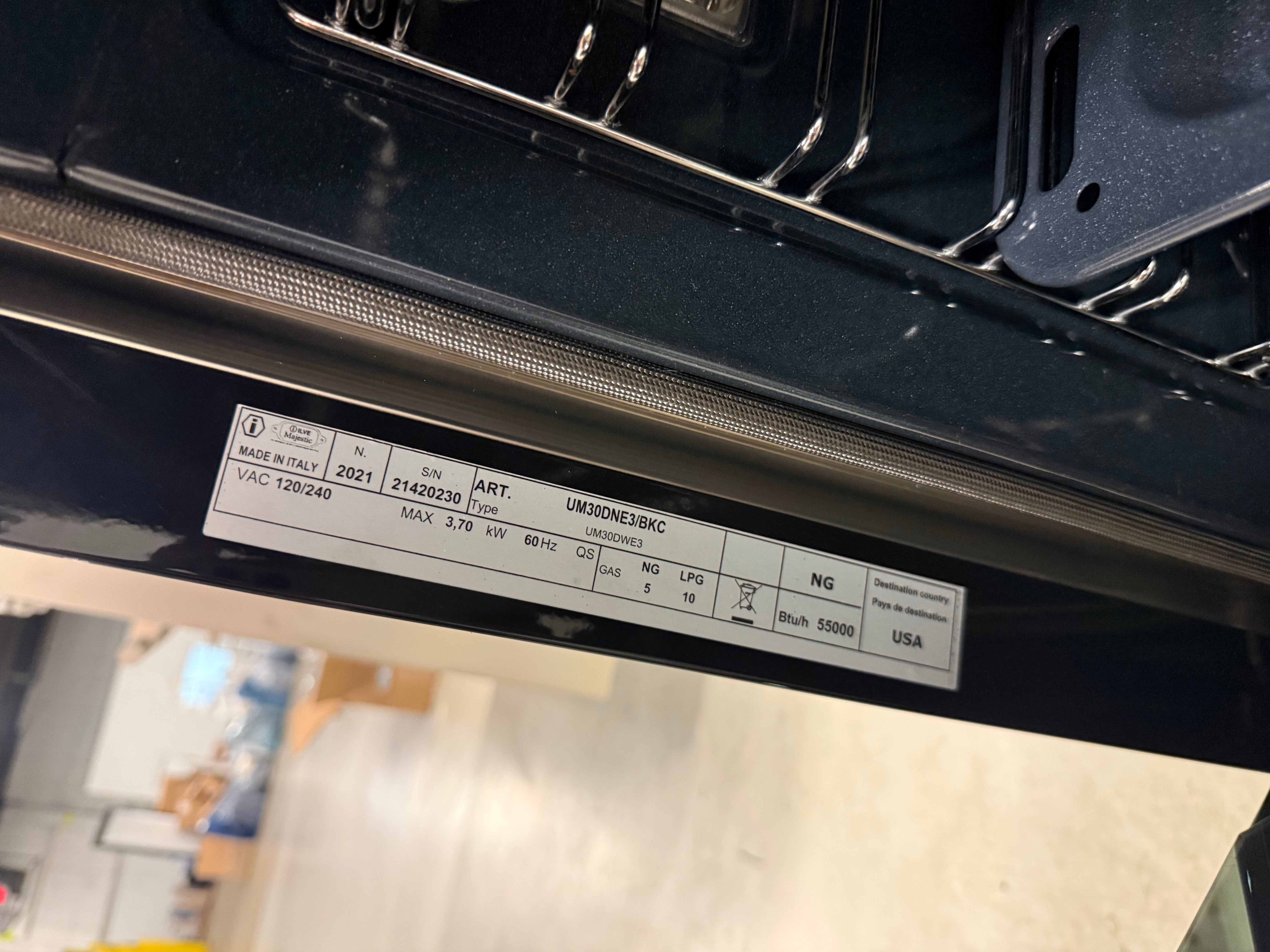 Ilve Majestic UM30DNE3BKC 30" Glossy Black Dual Fuel Range with Chrome Trim