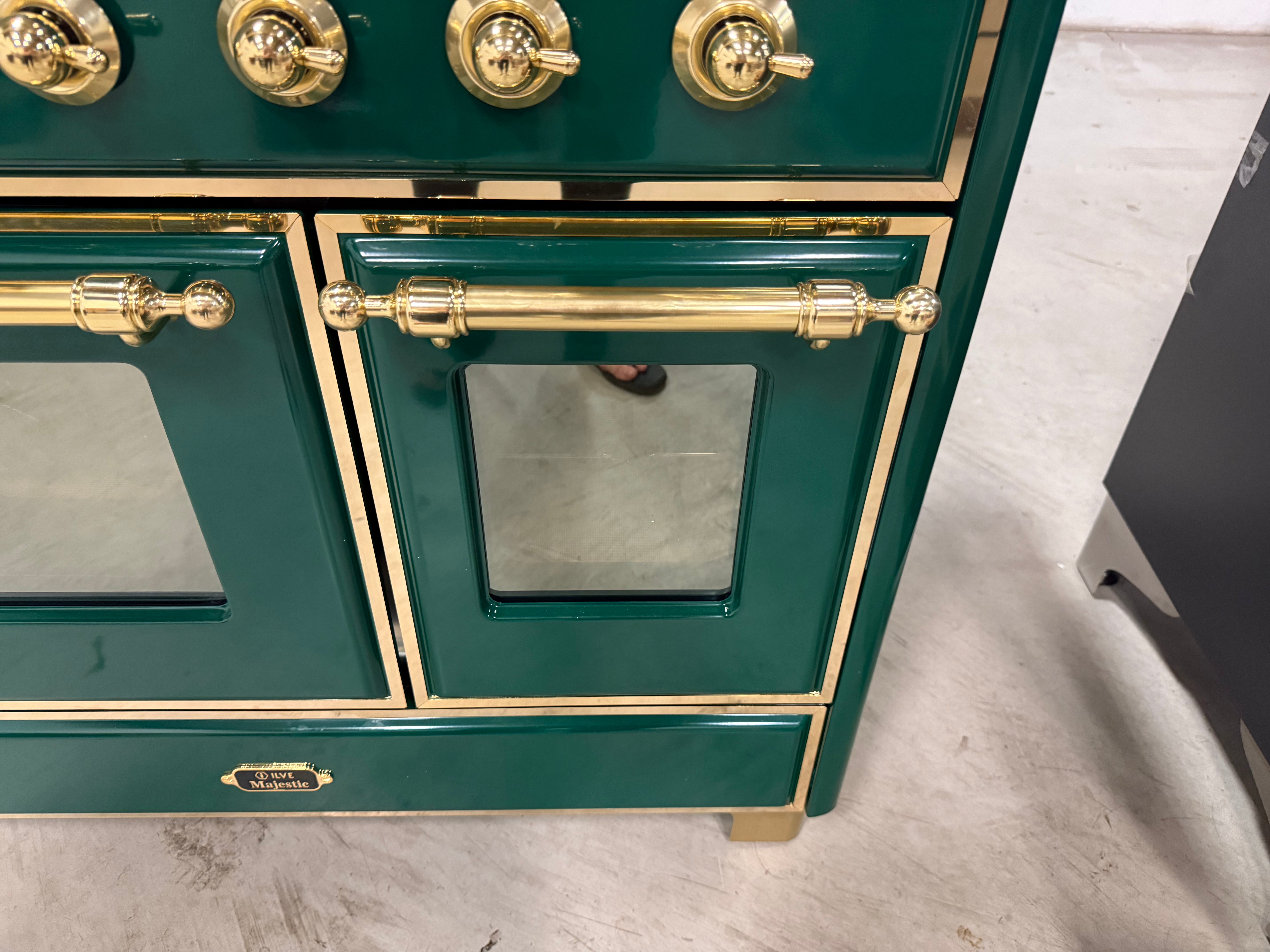 Ilve Majestic UMDI10NS3 40" Emerald Green & Brass Induction Range