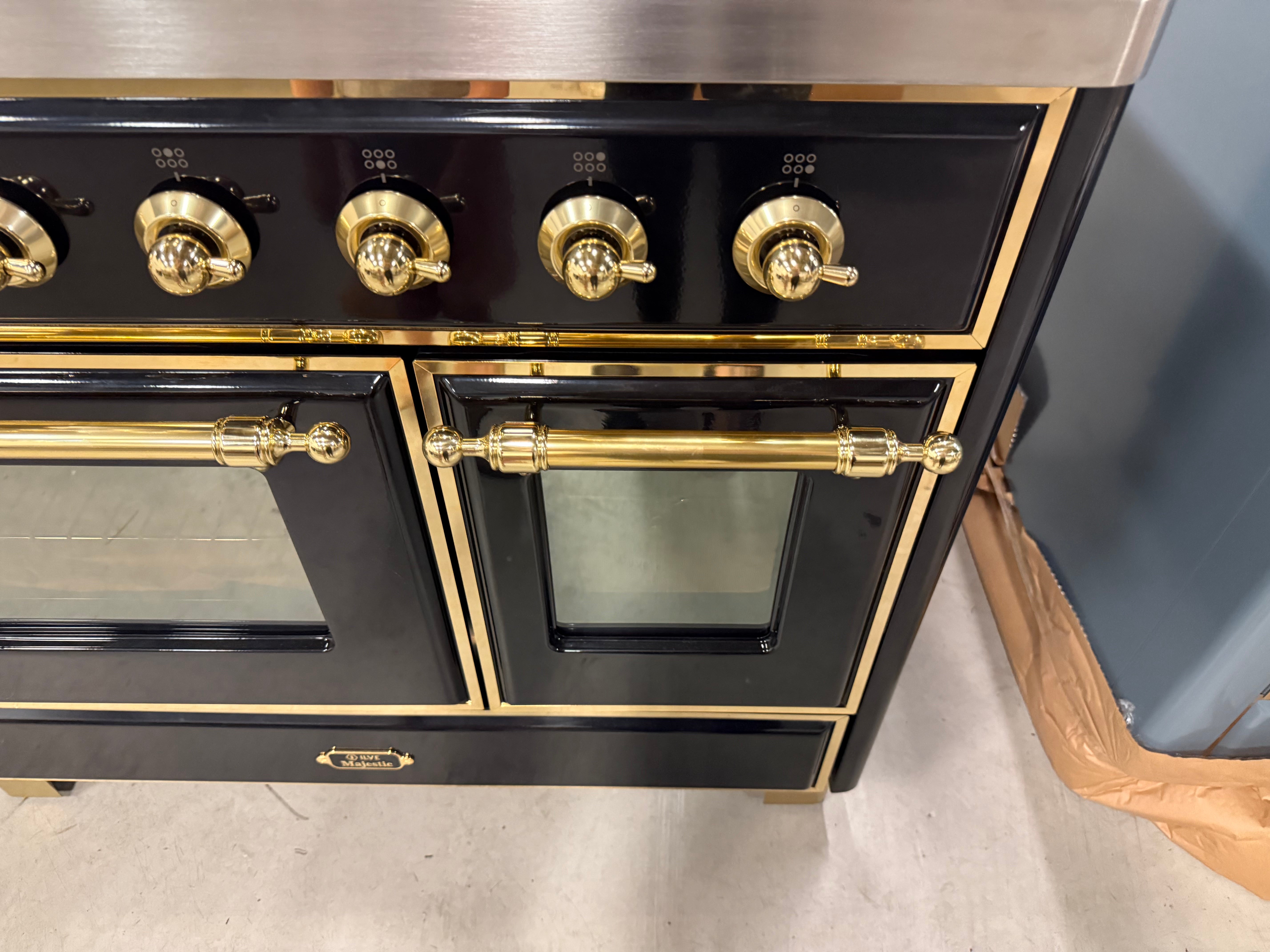 Ilve Majestic UMDI10NS3BKG 40" Glossy Black & Brass Induction Range