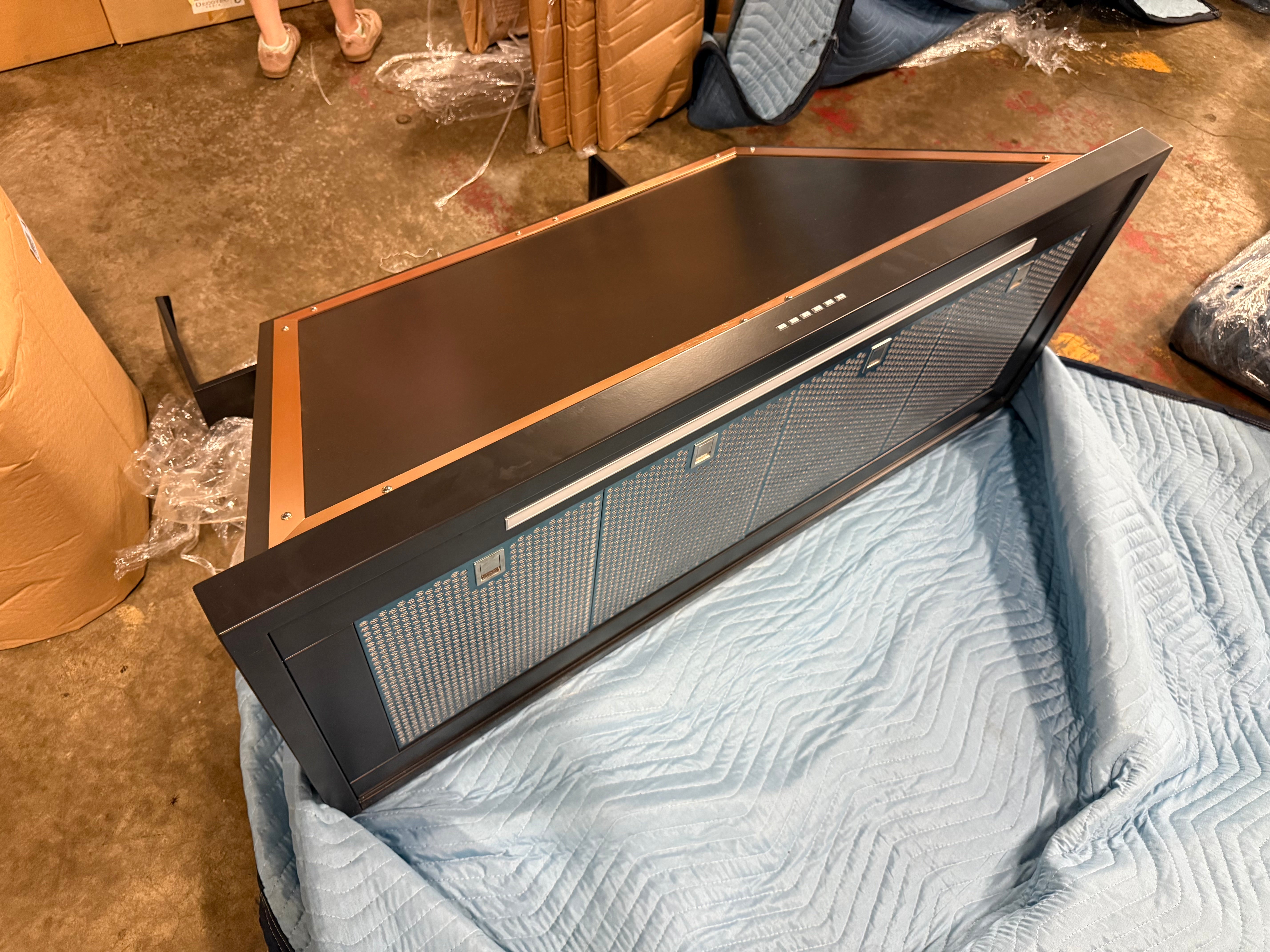 Ilve Nostalgie UANB48 48" Glossy Black & Copper Wall Mount Range Hood