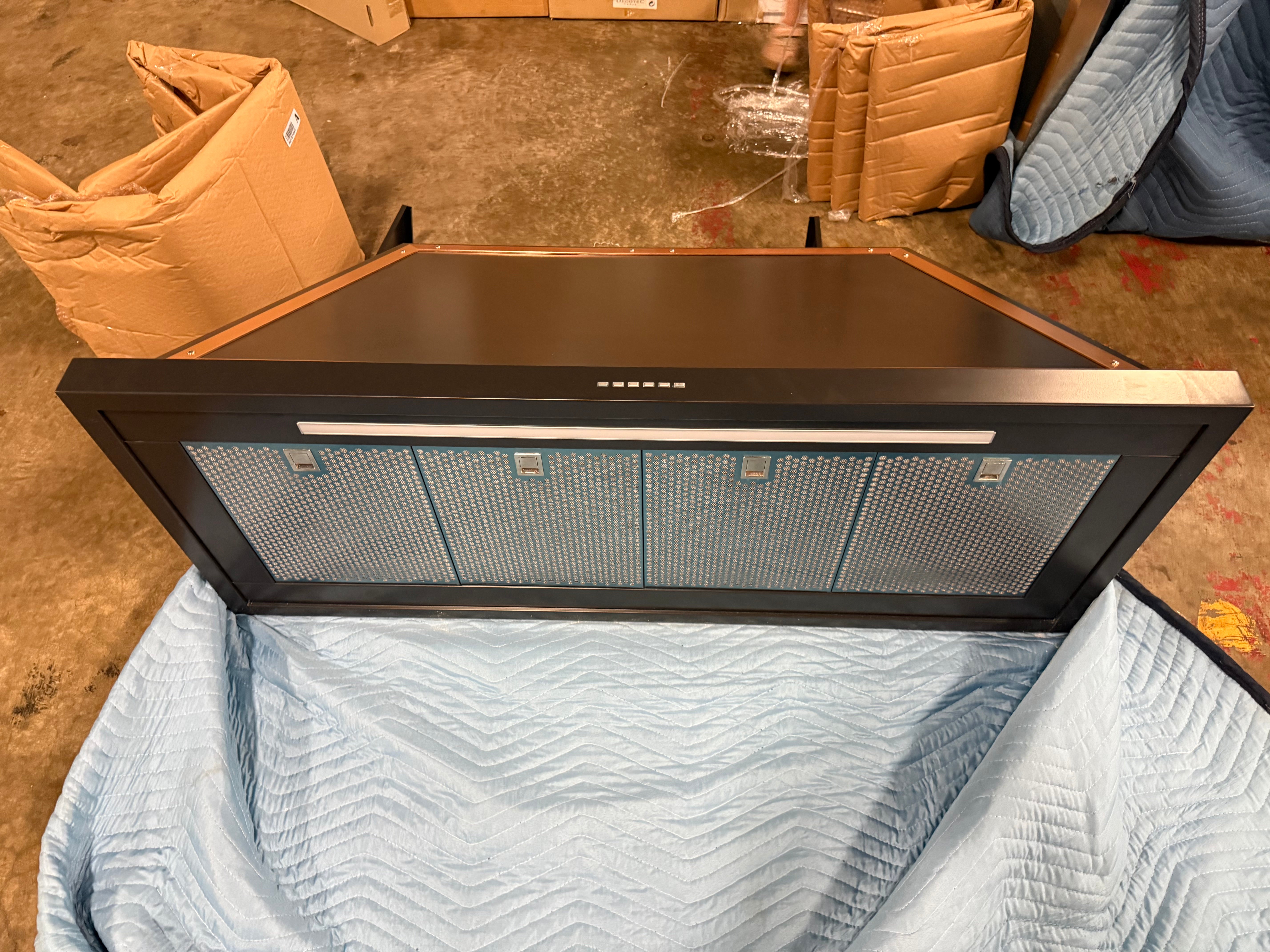 Ilve Nostalgie UANB48 48" Glossy Black & Copper Wall Mount Range Hood
