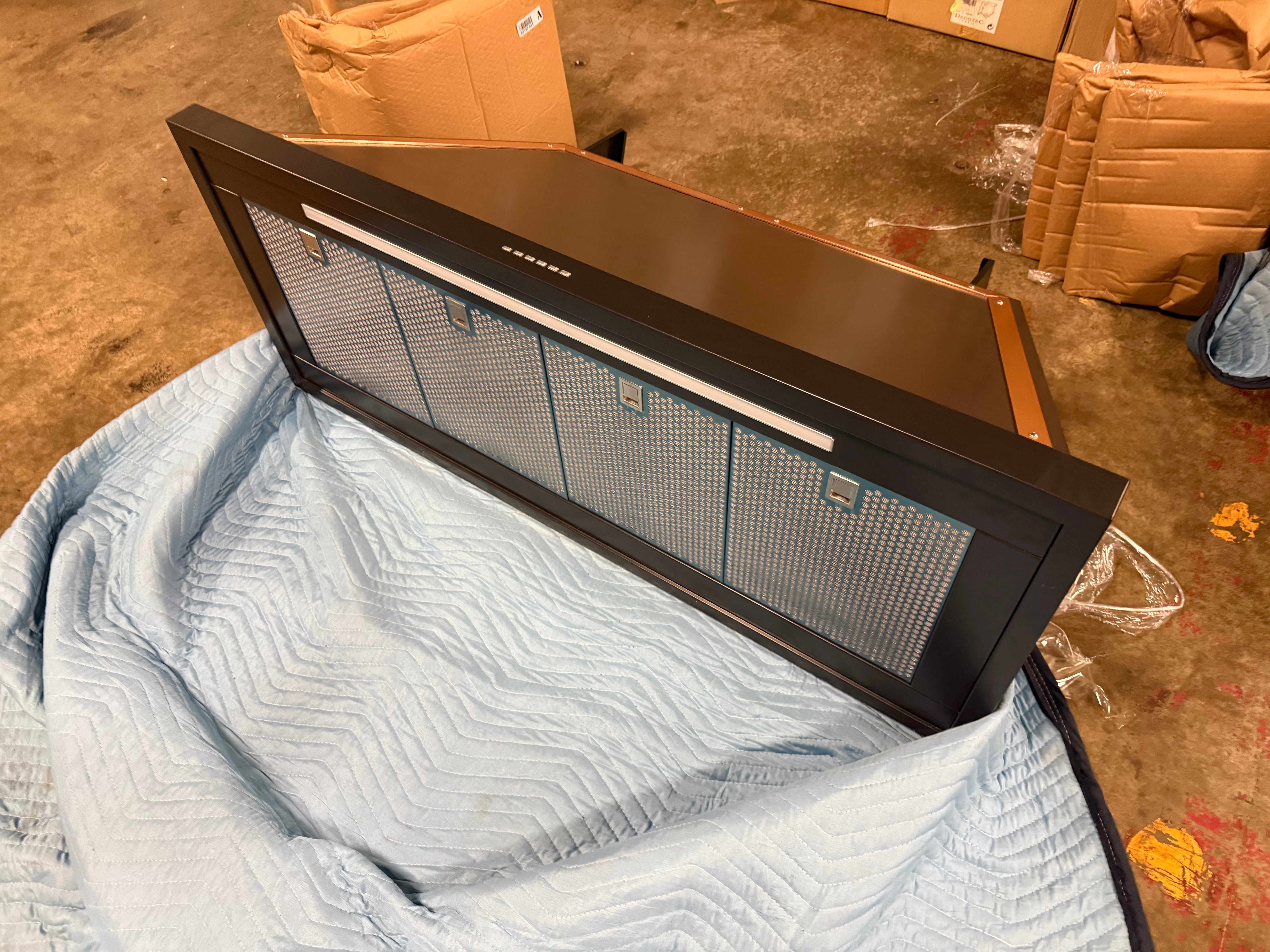 Ilve Nostalgie UANB48 48" Glossy Black & Copper Wall Mount Range Hood