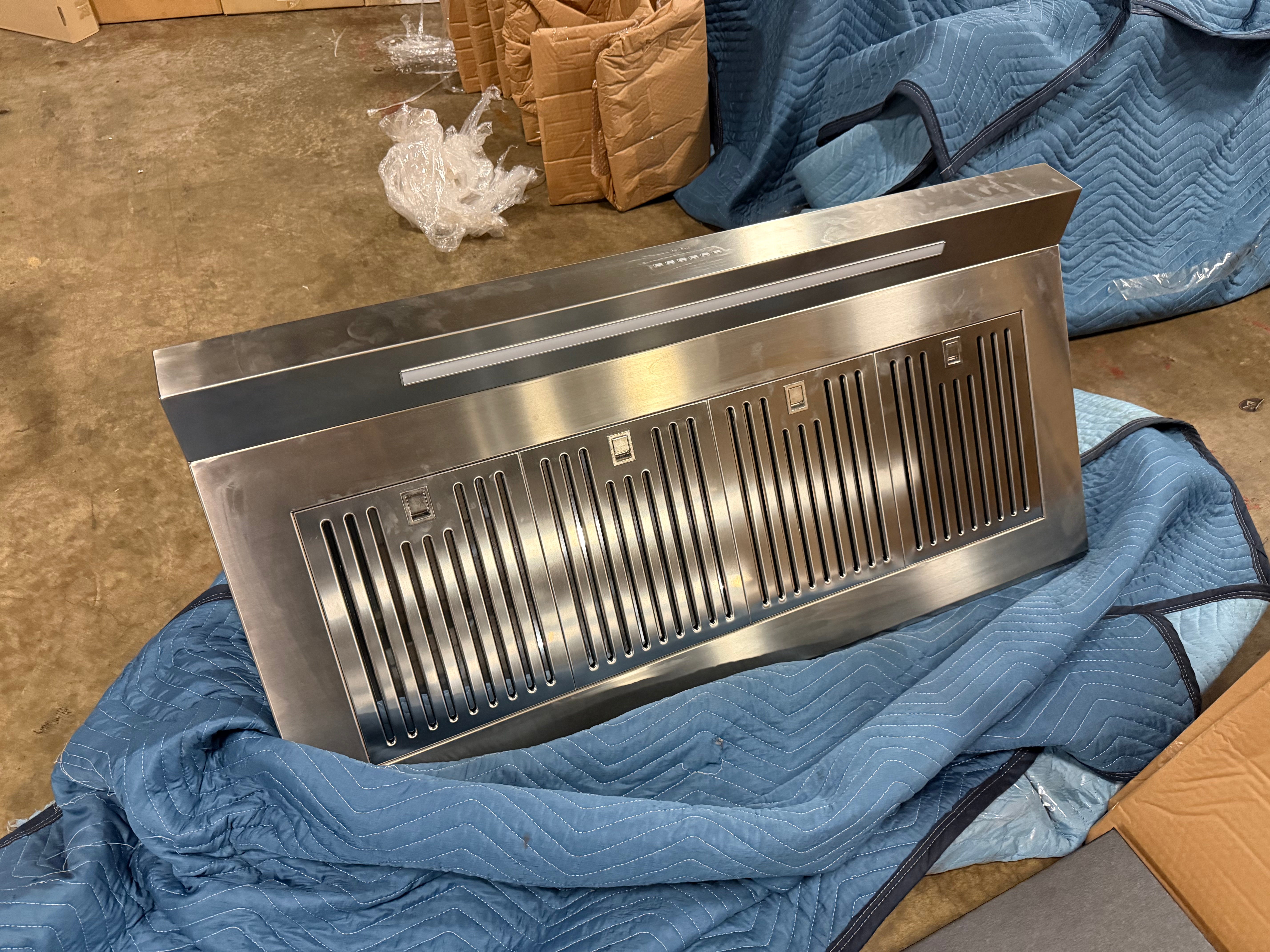 ILVE UAGQ48SS Professional Plus II 48 inch wall mount range hood stainless steel front view
