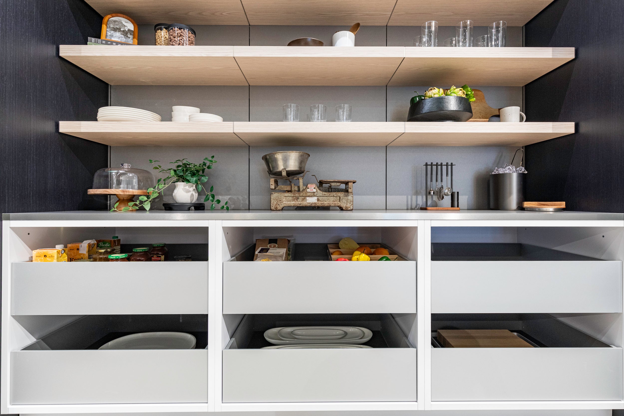 eggersmann USA E-Line Graphite Black Bi-Fold Pocket Door Pantry Wall