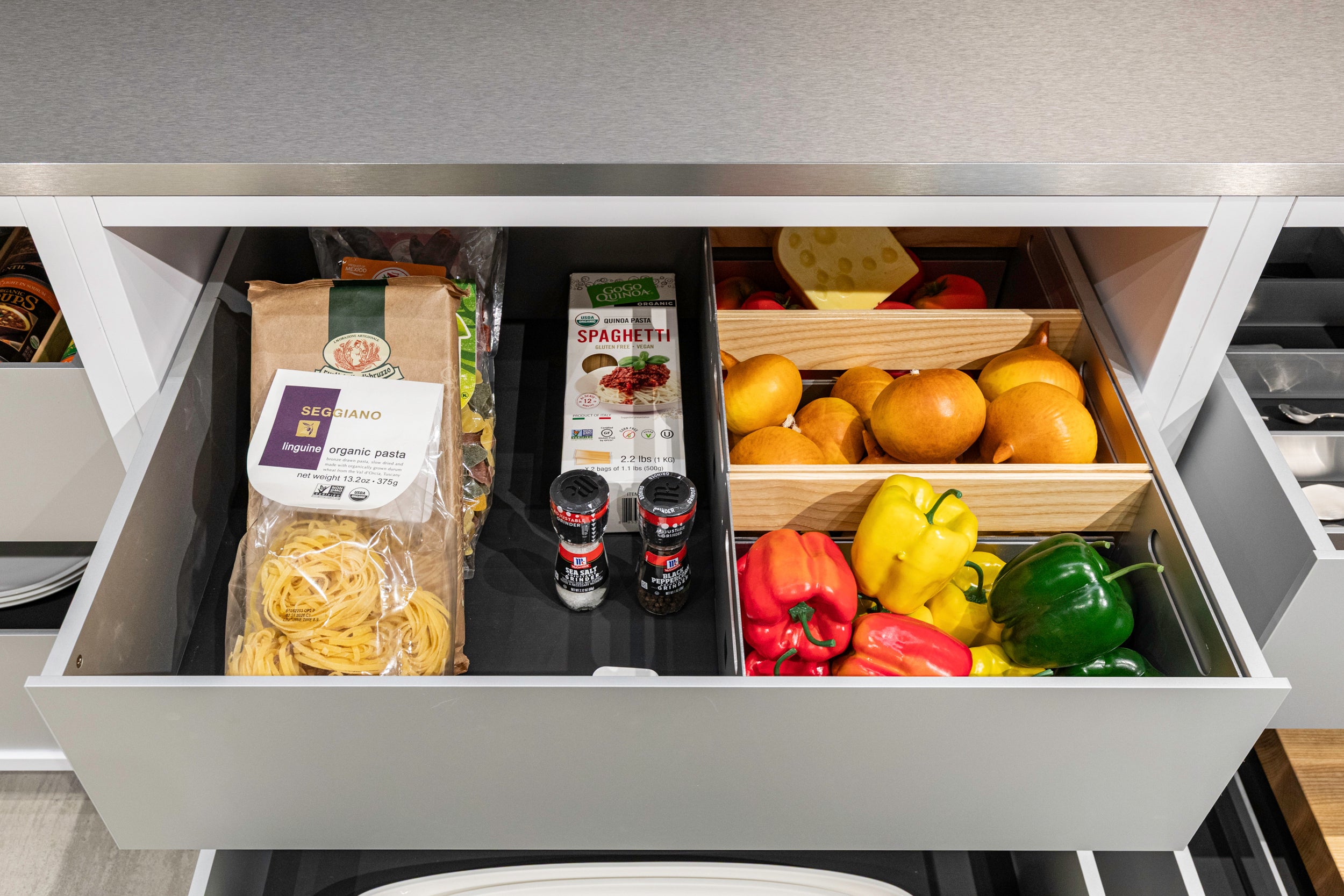 eggersmann USA E-Line Graphite Black Bi-Fold Pocket Door Pantry Wall