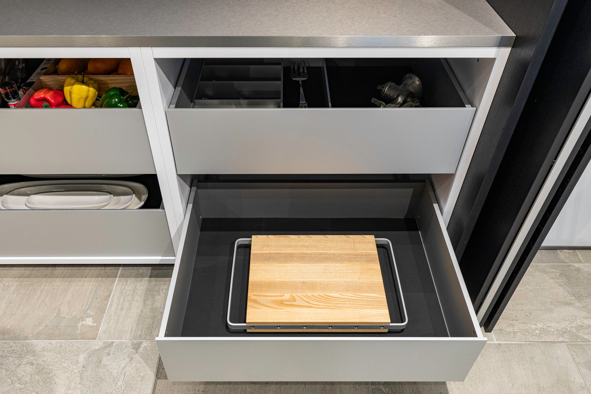 eggersmann USA E-Line Graphite Black Bi-Fold Pocket Door Pantry Wall