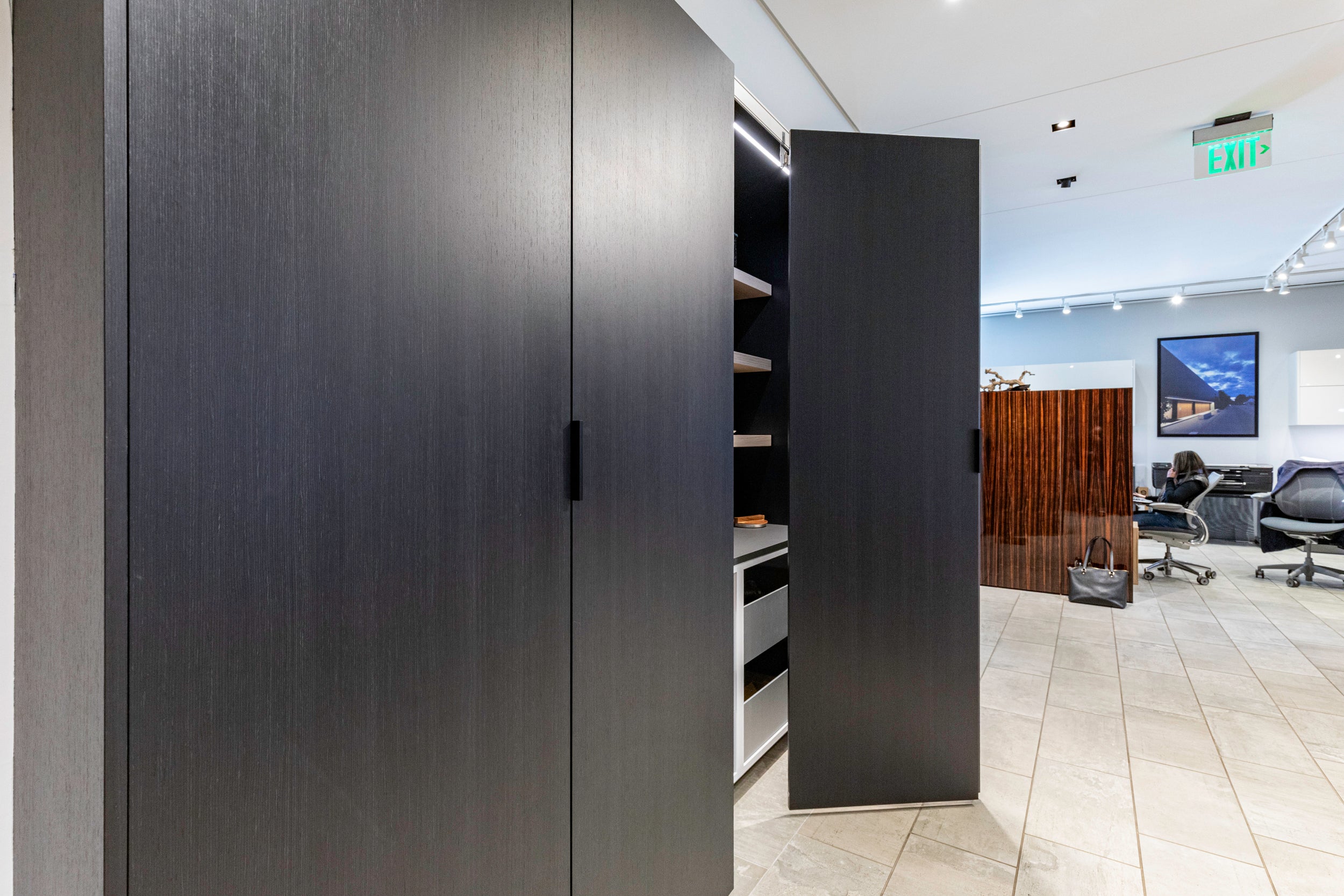eggersmann USA E-Line Graphite Black Bi-Fold Pocket Door Pantry Wall