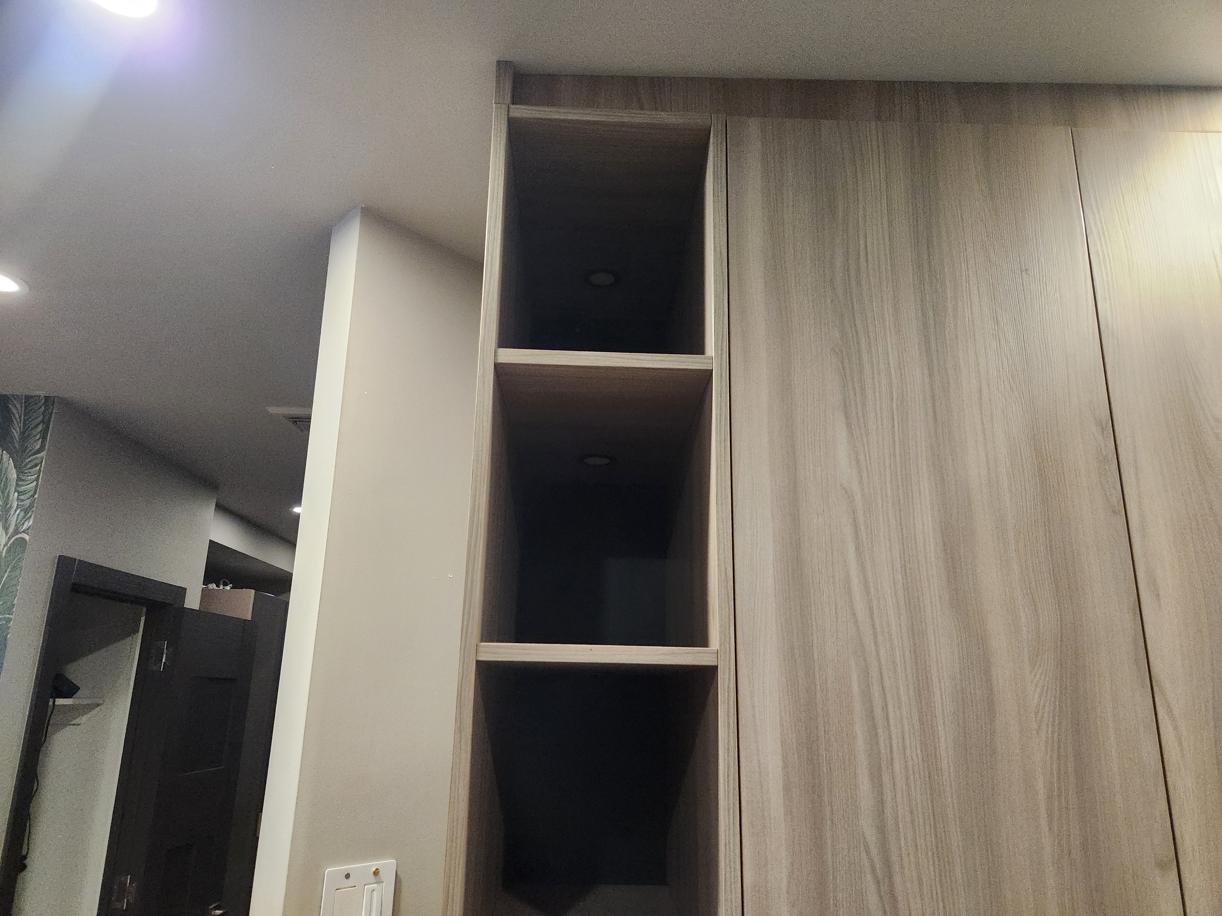 copatlife Modern Elm Biondo Veneer Pantry with Smoked Bronze Glass Cabinet