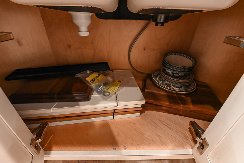 Signature Custom Traditional White Kitchen with Granite Countertops and Appliances