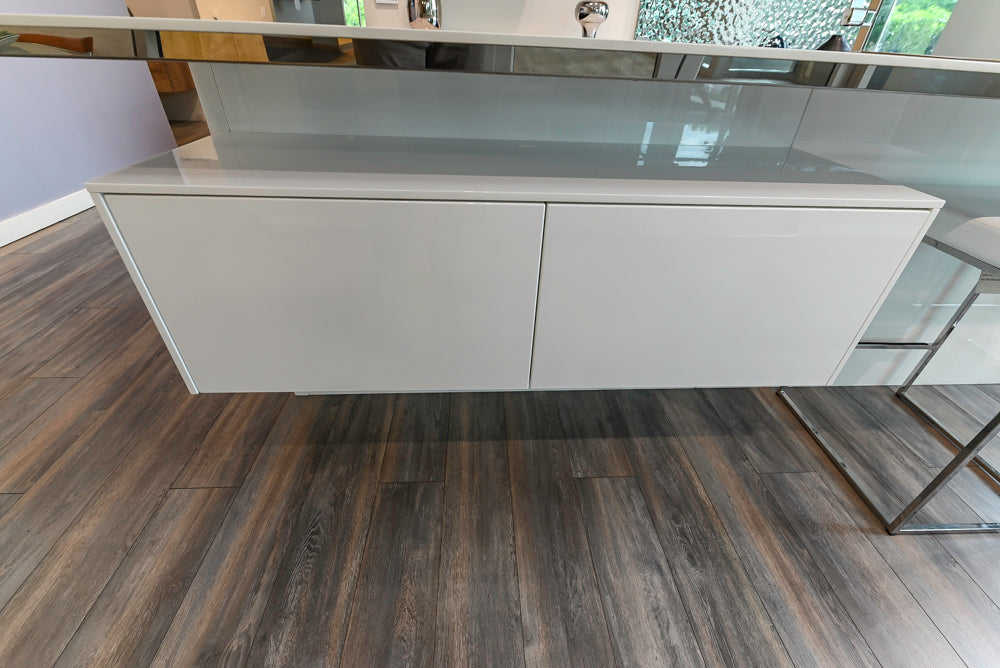 Aster Cucine Modern Glossy White Kitchen with Island