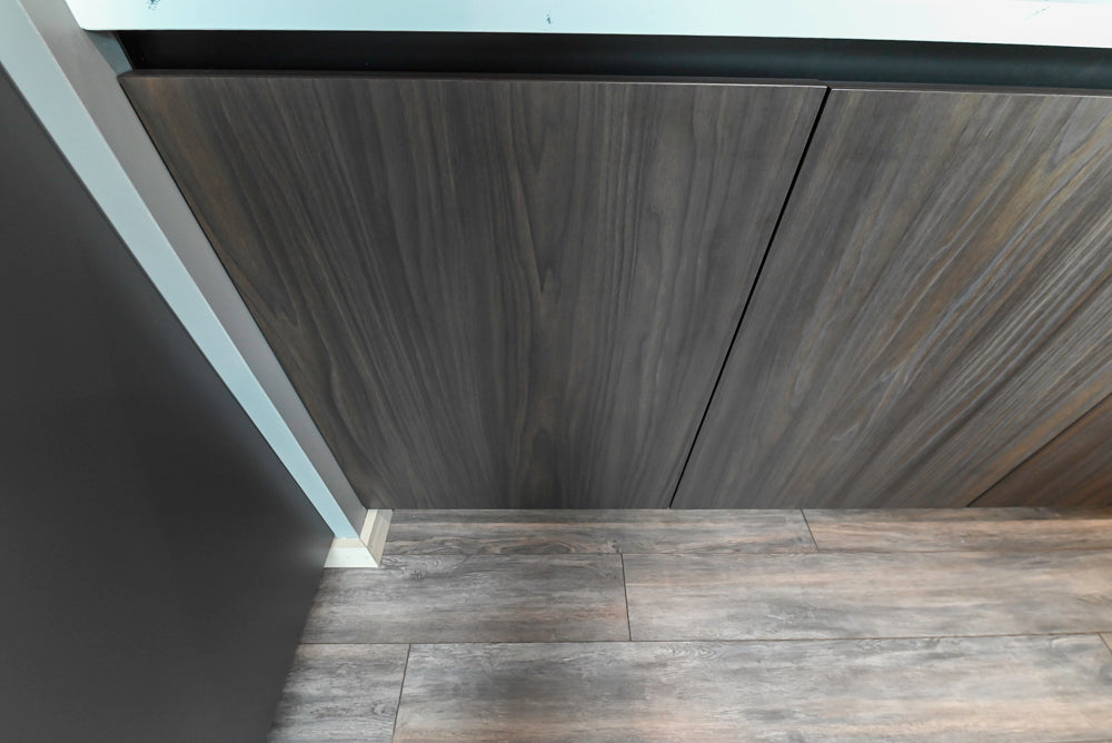 Aster Cucine Modern Two-Tone Kitchen with Island & Appliances