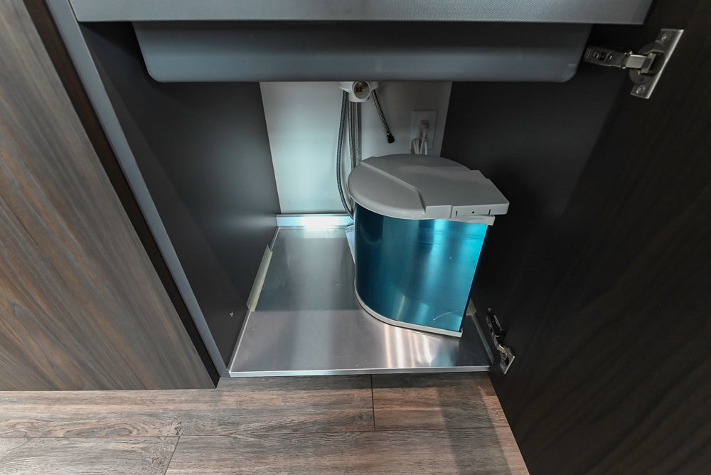 Aster Cucine Modern Two-Tone Kitchen with Island & Appliances