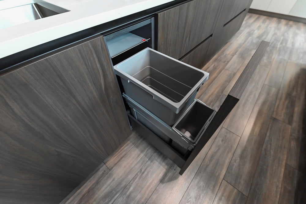 Aster Cucine Modern Two-Tone Kitchen with Island & Appliances