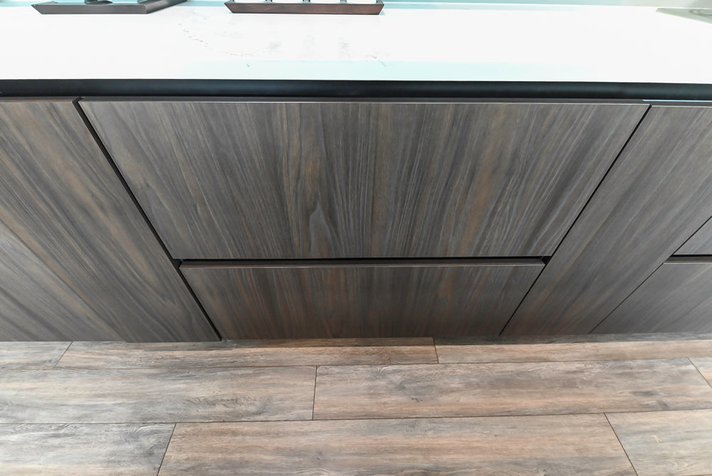 Aster Cucine Modern Two-Tone Kitchen with Island & Appliances