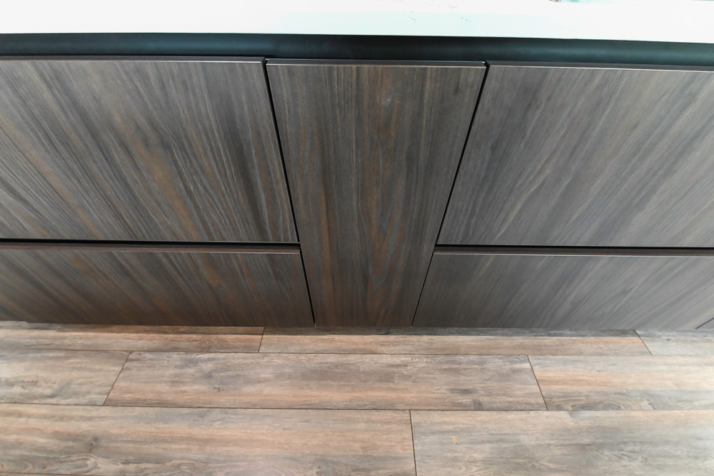 Aster Cucine Modern Two-Tone Kitchen with Island & Appliances