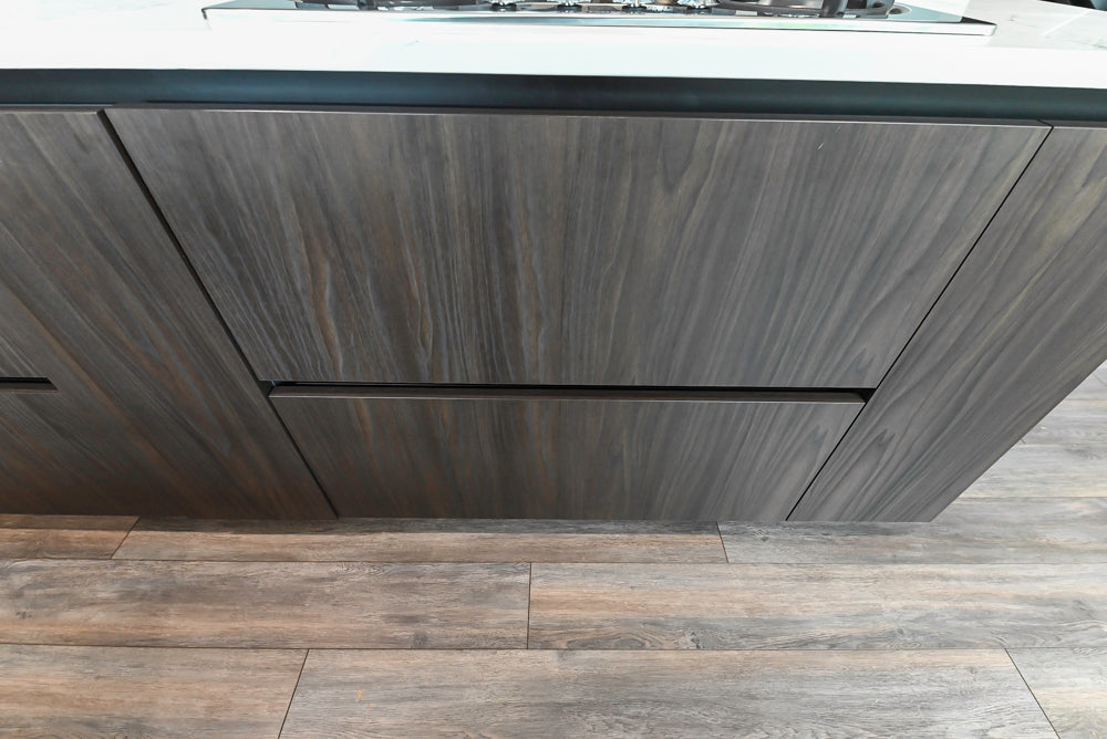 Aster Cucine Modern Two-Tone Kitchen with Island & Appliances