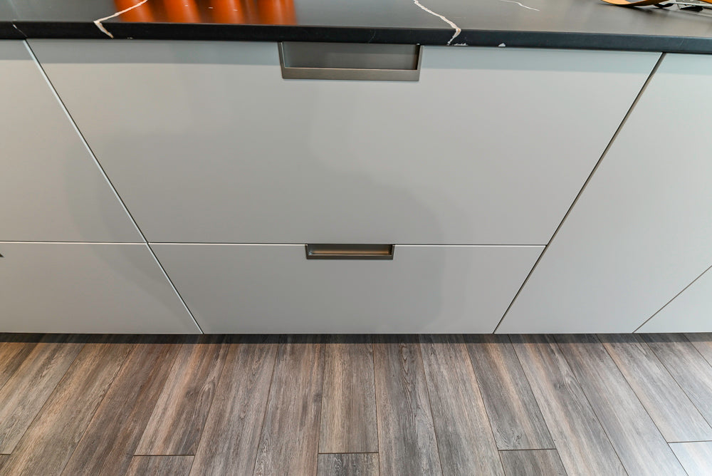 Aster Cucine Modern Lacquered with Metallic Finish Kitchen & Island