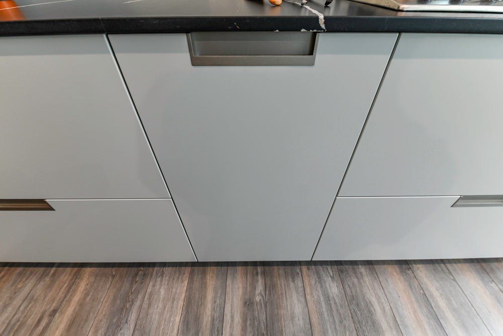 Aster Cucine Modern Lacquered with Metallic Finish Kitchen & Island
