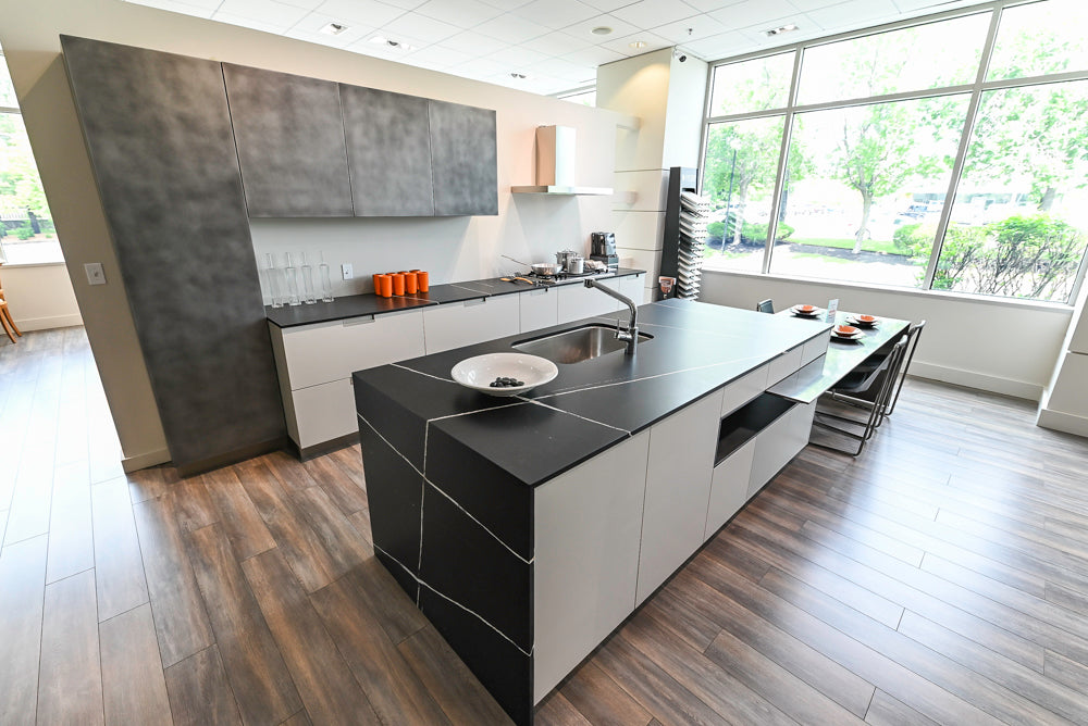 Aster Cucine Modern Lacquered with Metallic Finish Kitchen & Island