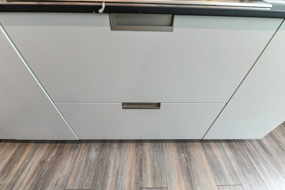 Aster Cucine Modern Lacquered with Metallic Finish Kitchen & Island