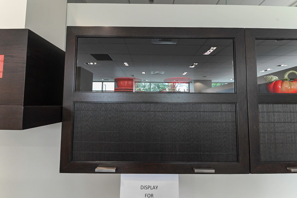 Bamax Transitional Solid Oak Cooking Wall with Red Bamboo Fronts