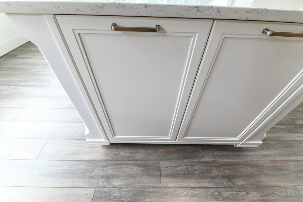 Aster Cucine Transitional White & Wood Kitchen with Island