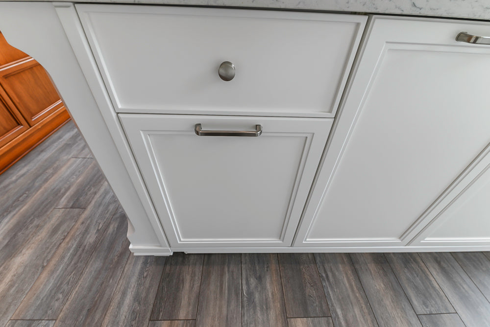Aster Cucine Transitional White & Wood Kitchen with Island